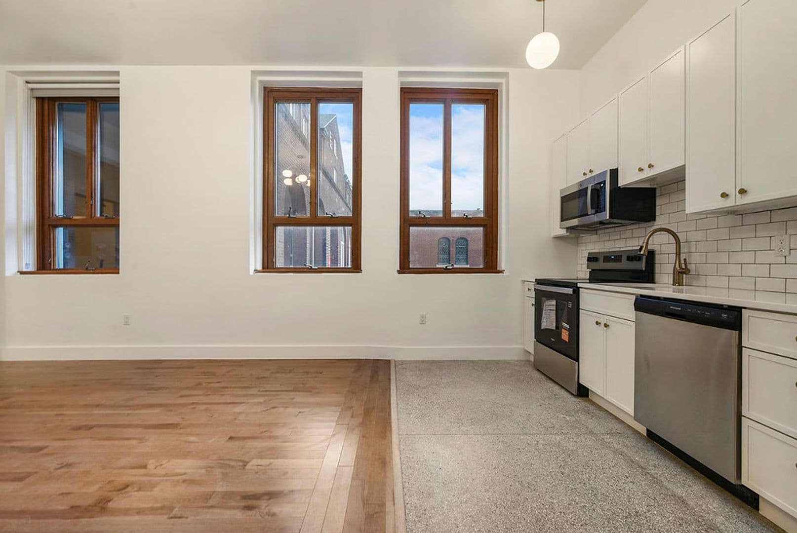 Pittsburgh Apartment: 300 Benedict Drive