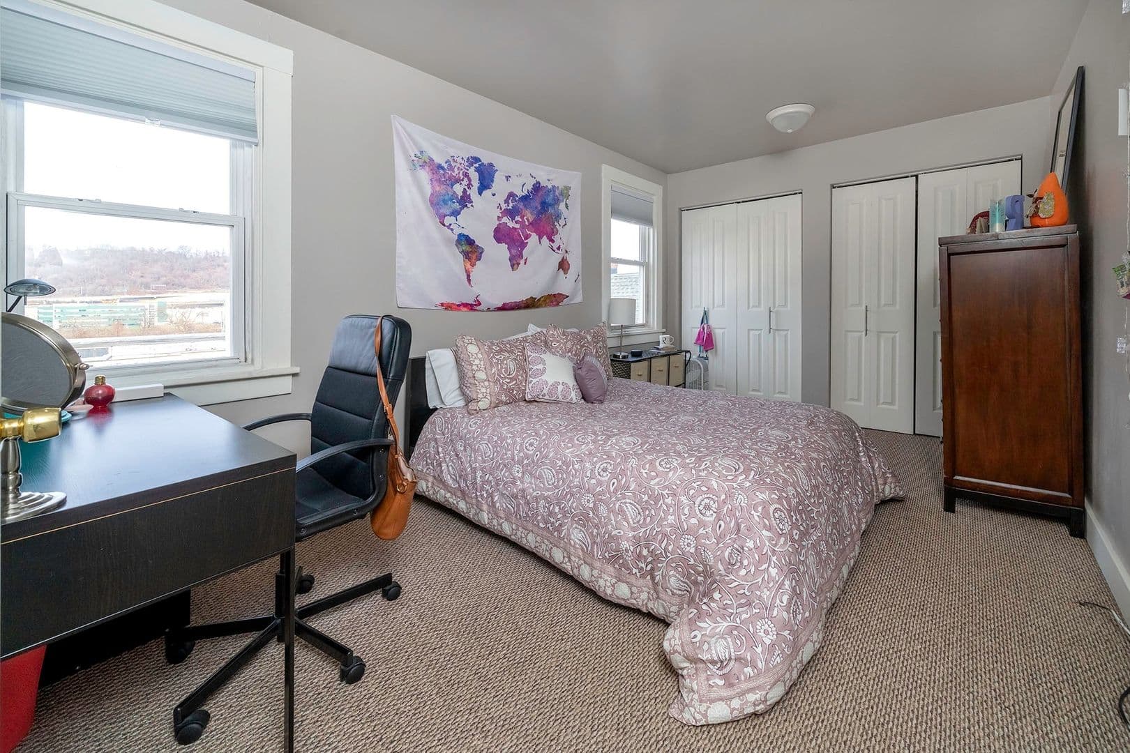 Pittsburgh Apartment: 2353 Sidney Street