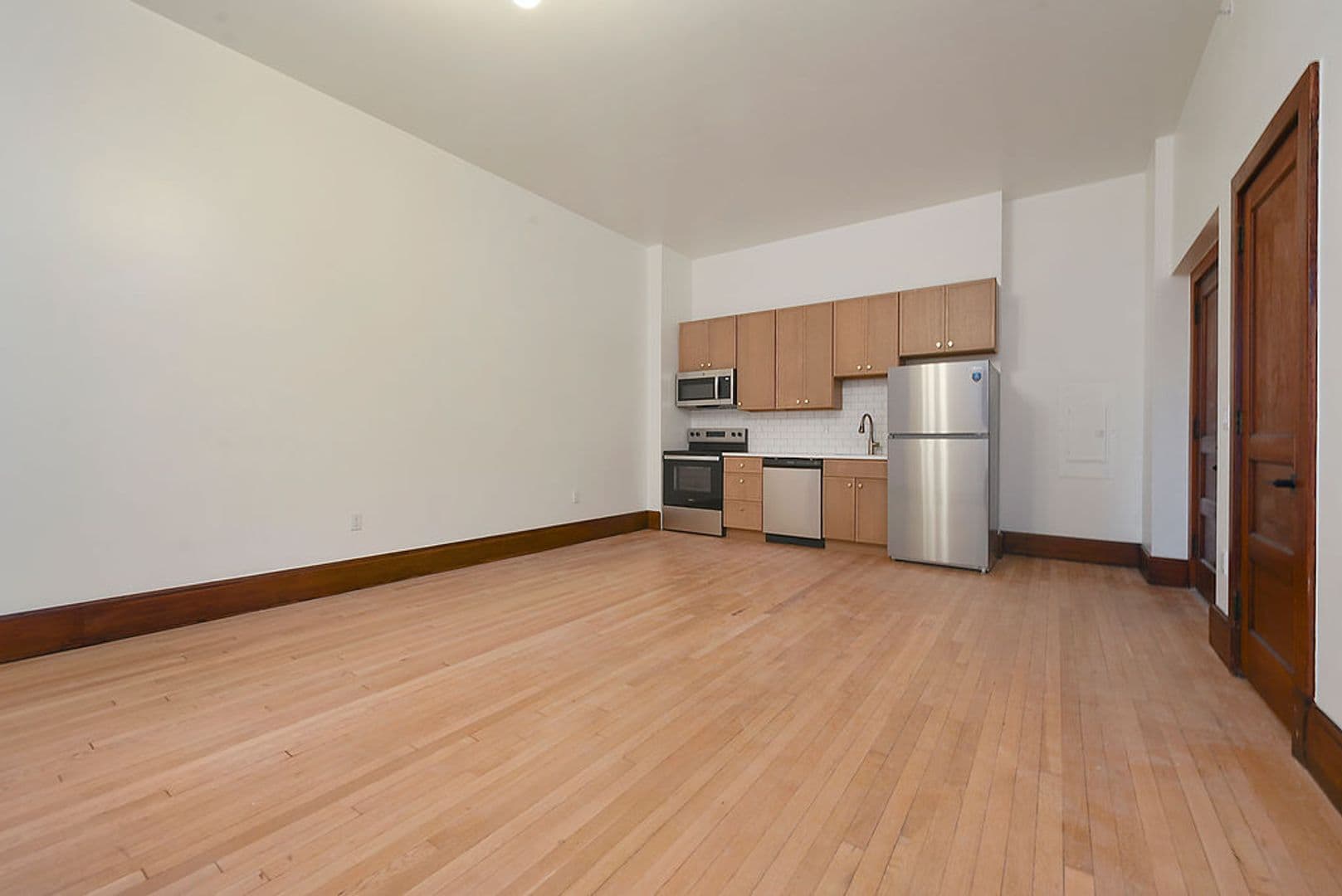 Pittsburgh Apartment: 300 Benedict Drive