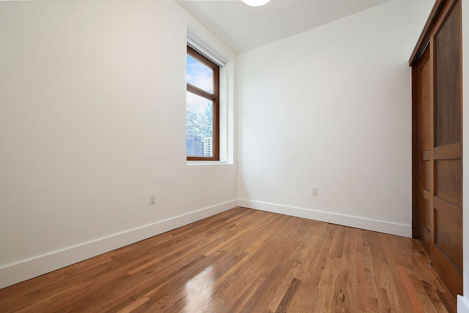 Pittsburgh Apartment: 300 Benedict Drive