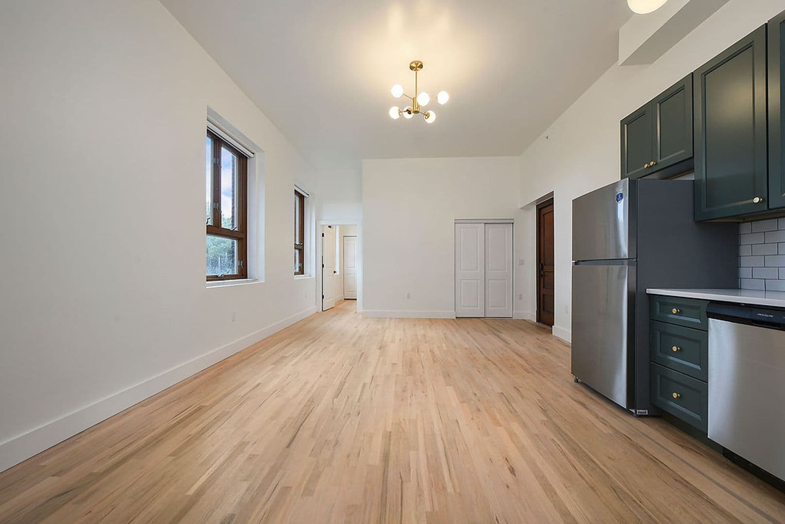 Pittsburgh Apartment: 300 Benedict Drive