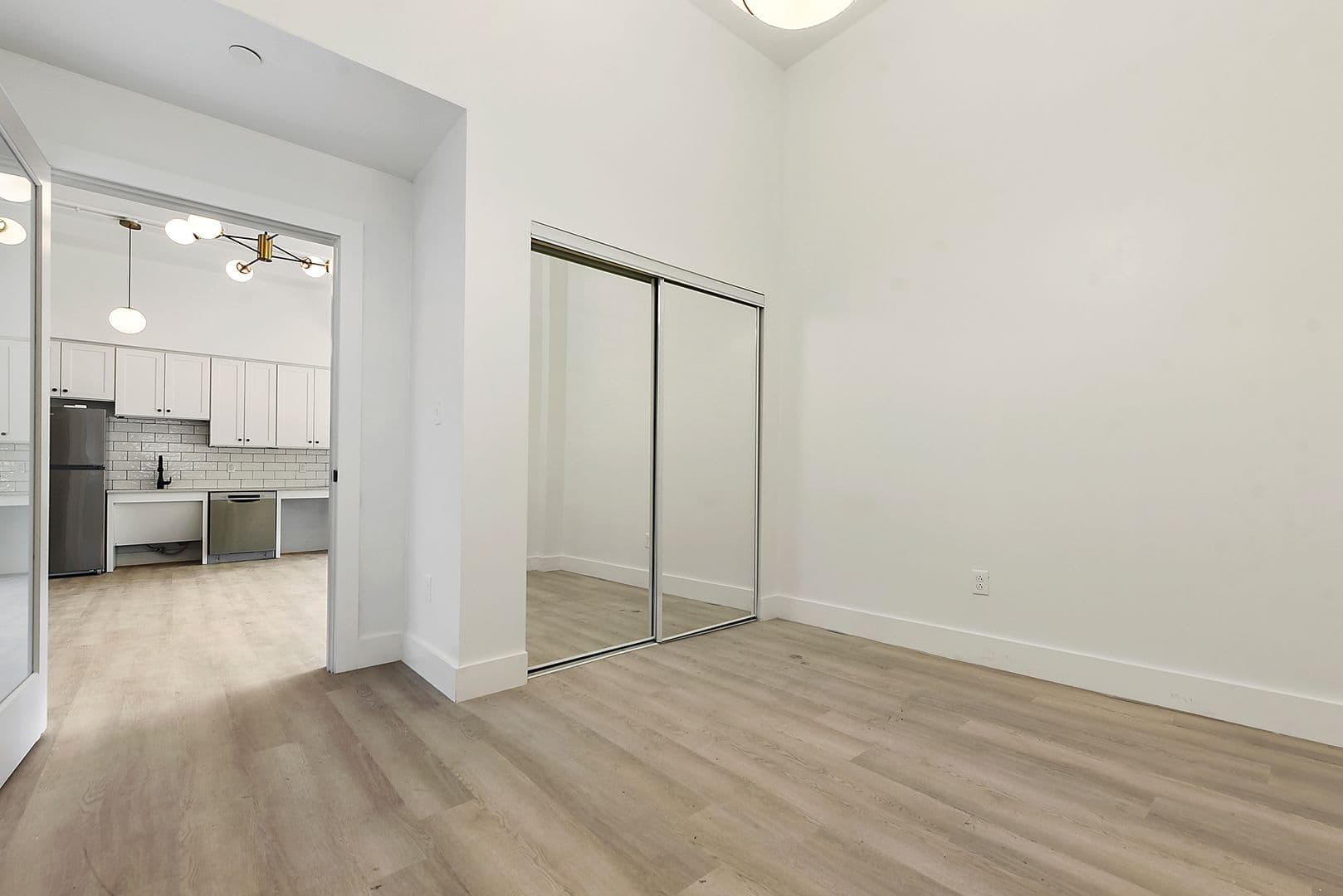 Pittsburgh Apartment: 300 Benedict Drive