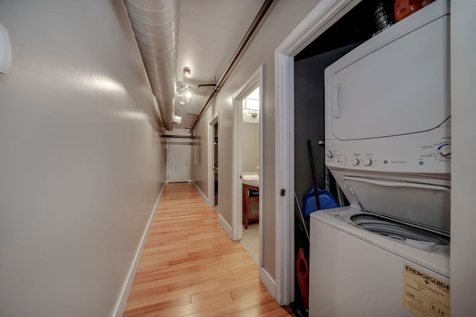 Pittsburgh Apartment: 3010 Jane Street