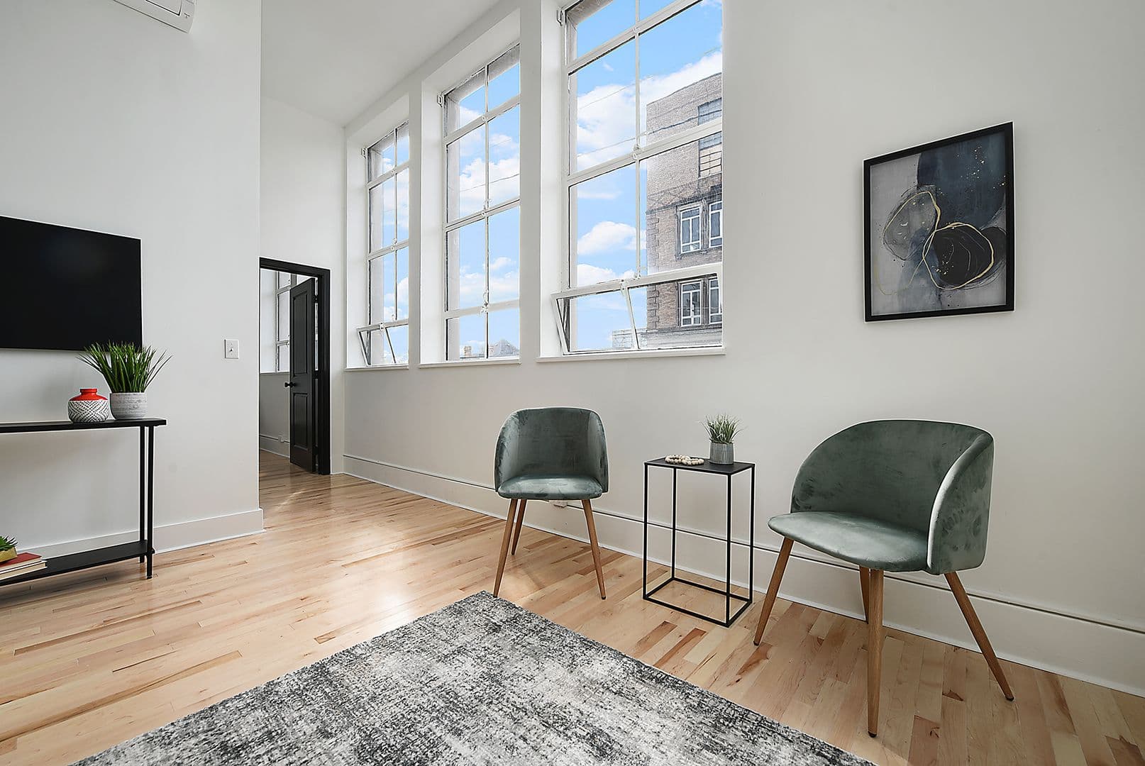 Homestead Apartment: 120 E 9th Ave