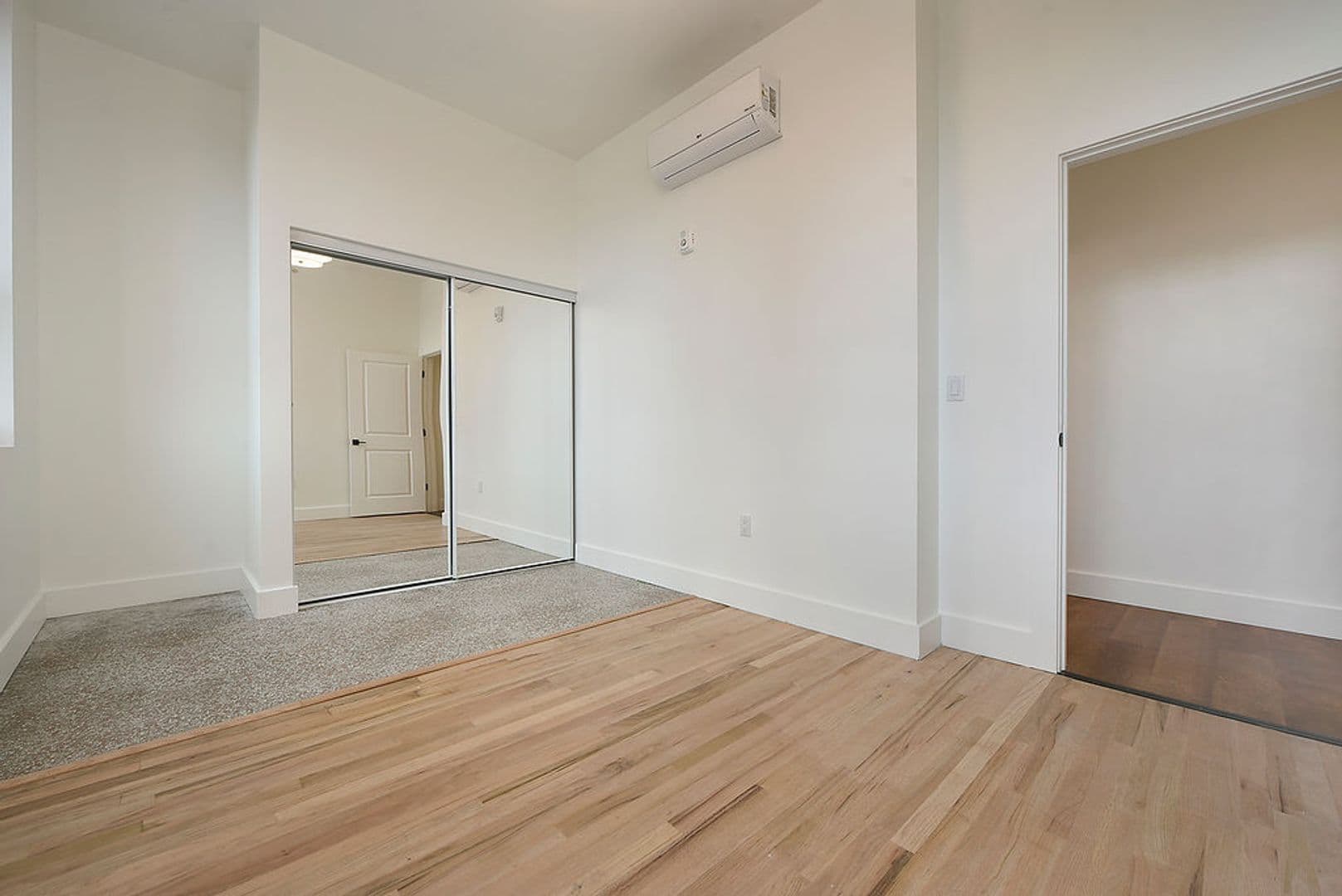 Pittsburgh Apartment: 300 Benedict Drive