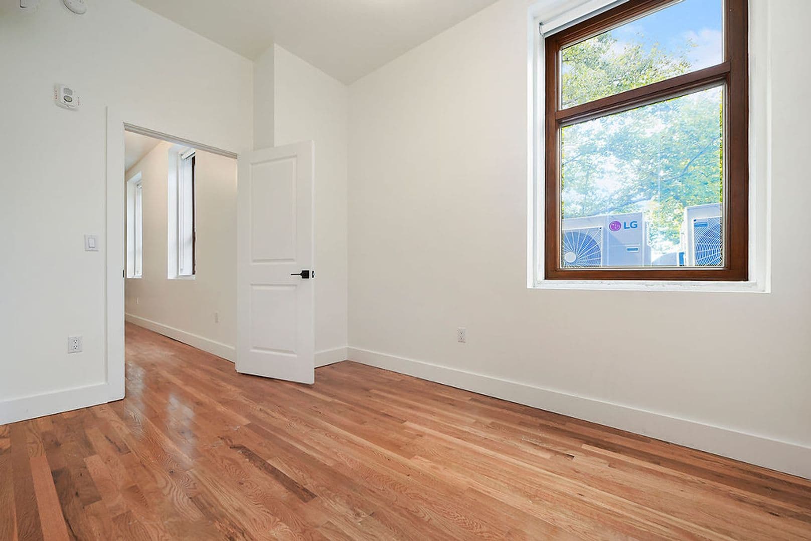 Pittsburgh Apartment: 300 Benedict Drive
