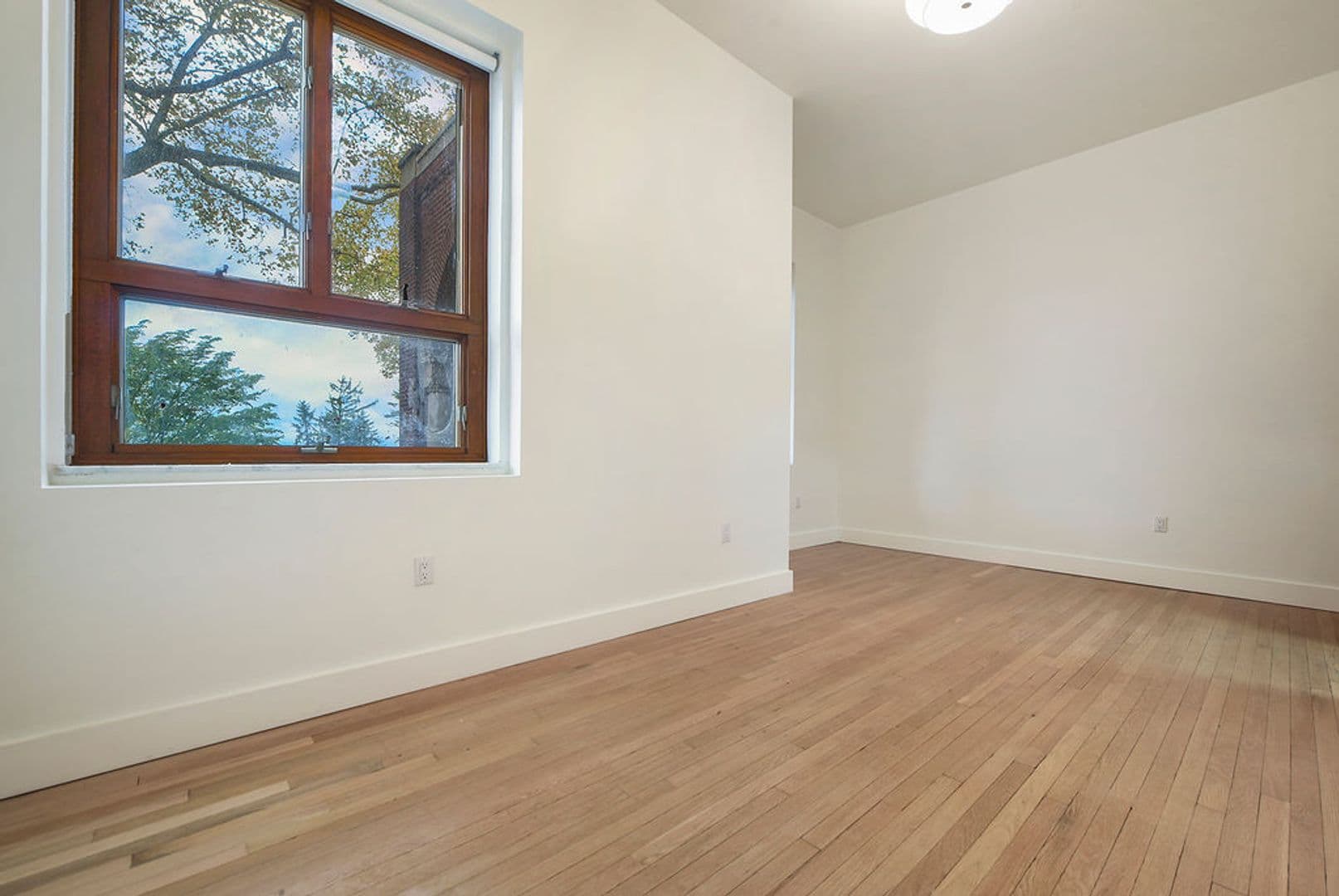 Pittsburgh Apartment: 300 Benedict Drive