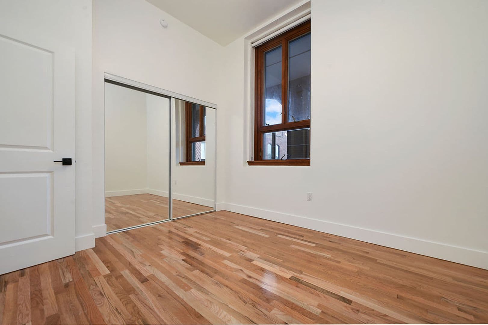 Pittsburgh Apartment: 300 Benedict Drive