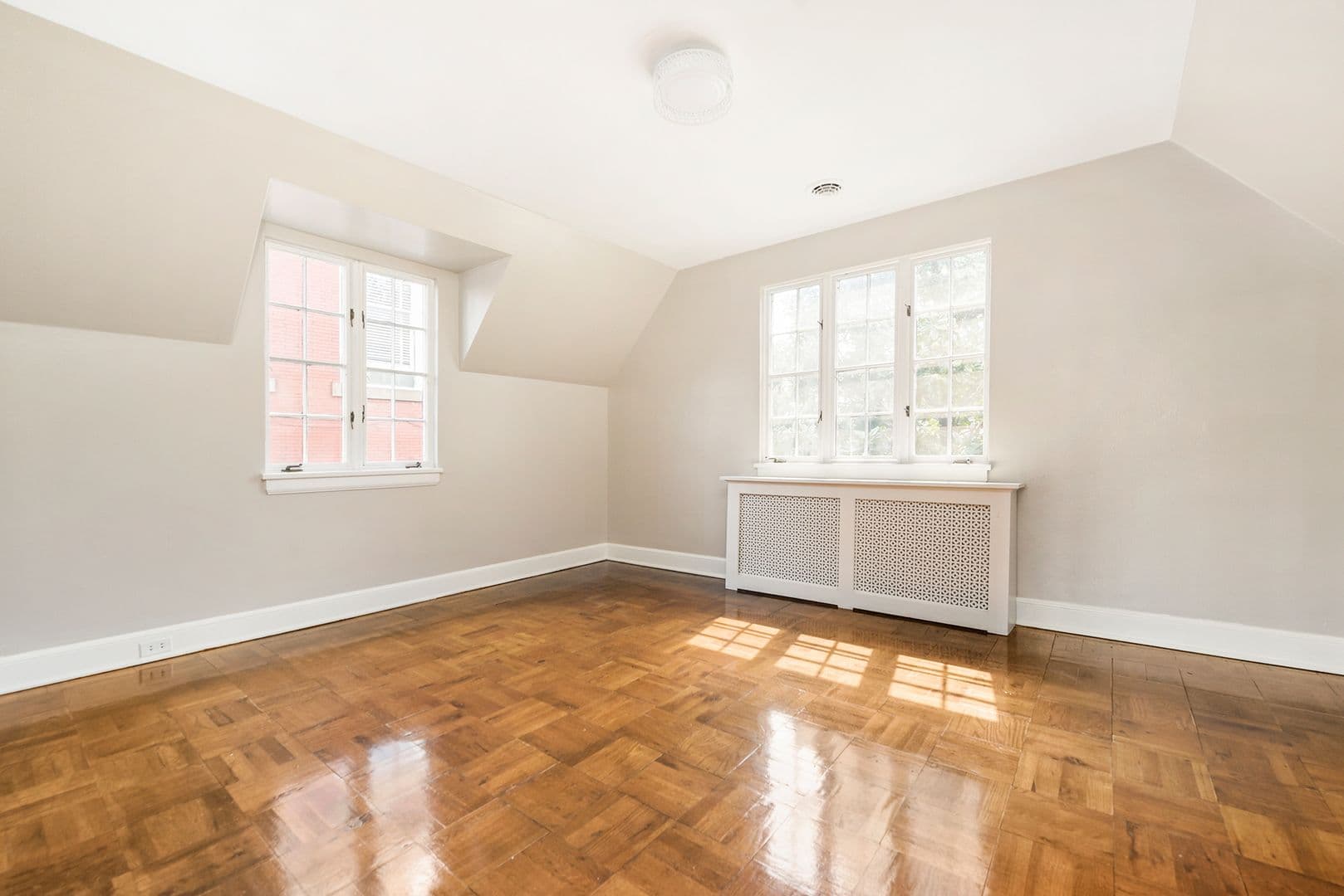 Pittsburgh Apartment: 303 E. 10th Avenue
