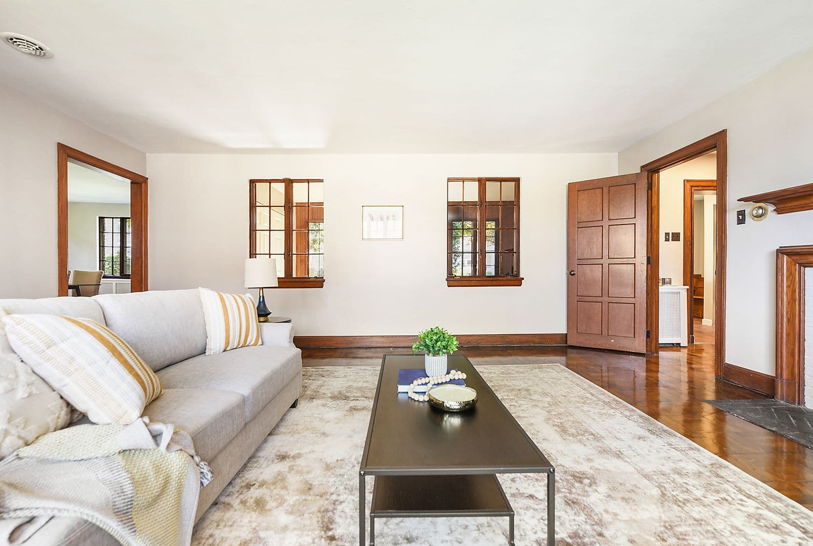 Pittsburgh Apartment: 303 E. 10th Avenue