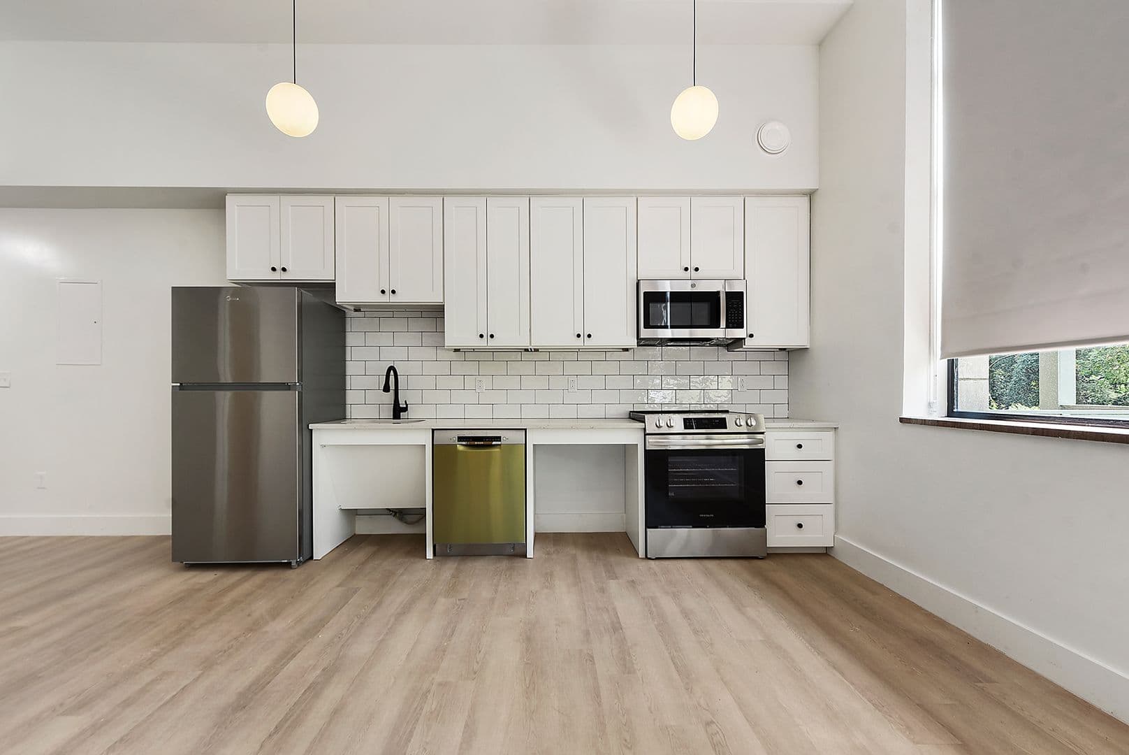 Pittsburgh Apartment: 300 Benedict Drive