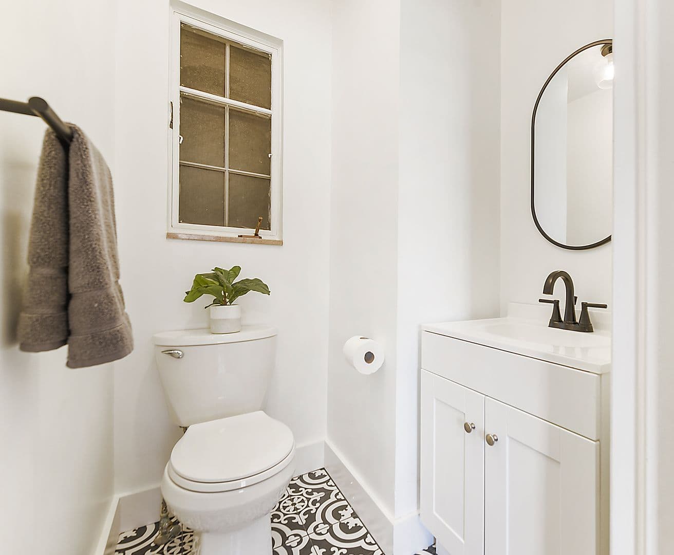 Pittsburgh Apartment: 303 E. 10th Avenue