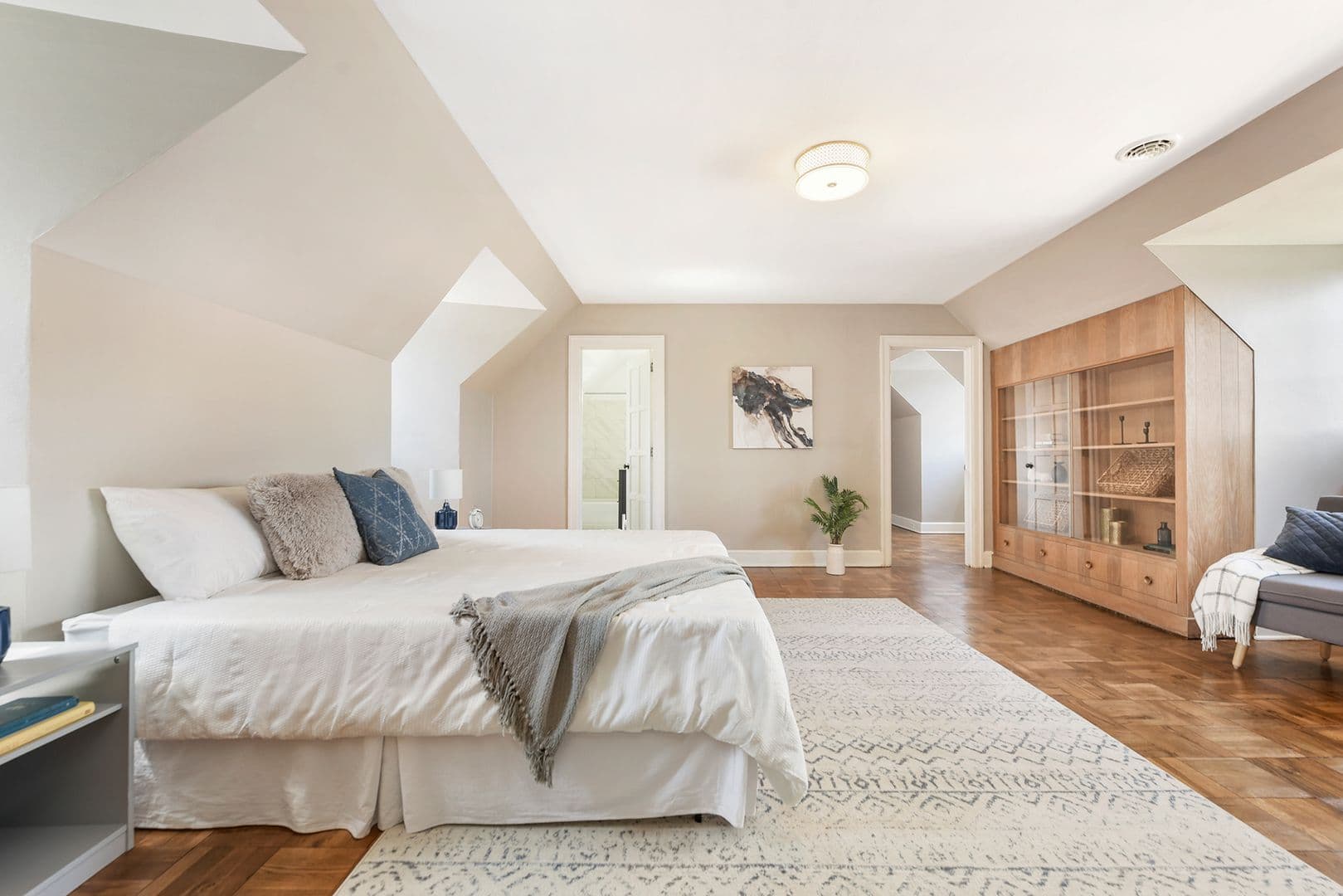 Pittsburgh Apartment: 303 E. 10th Avenue