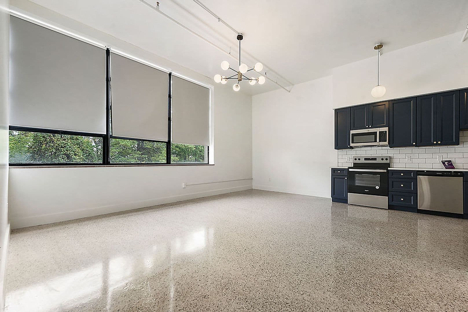 Pittsburgh Apartment: 300 Benedict Drive