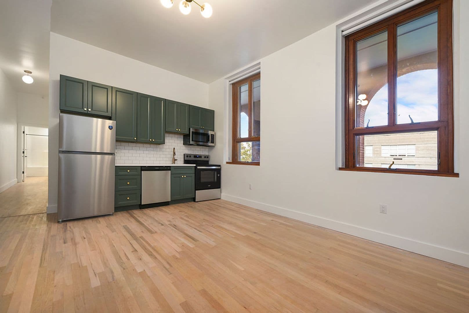 Pittsburgh Apartment: 300 Benedict Drive