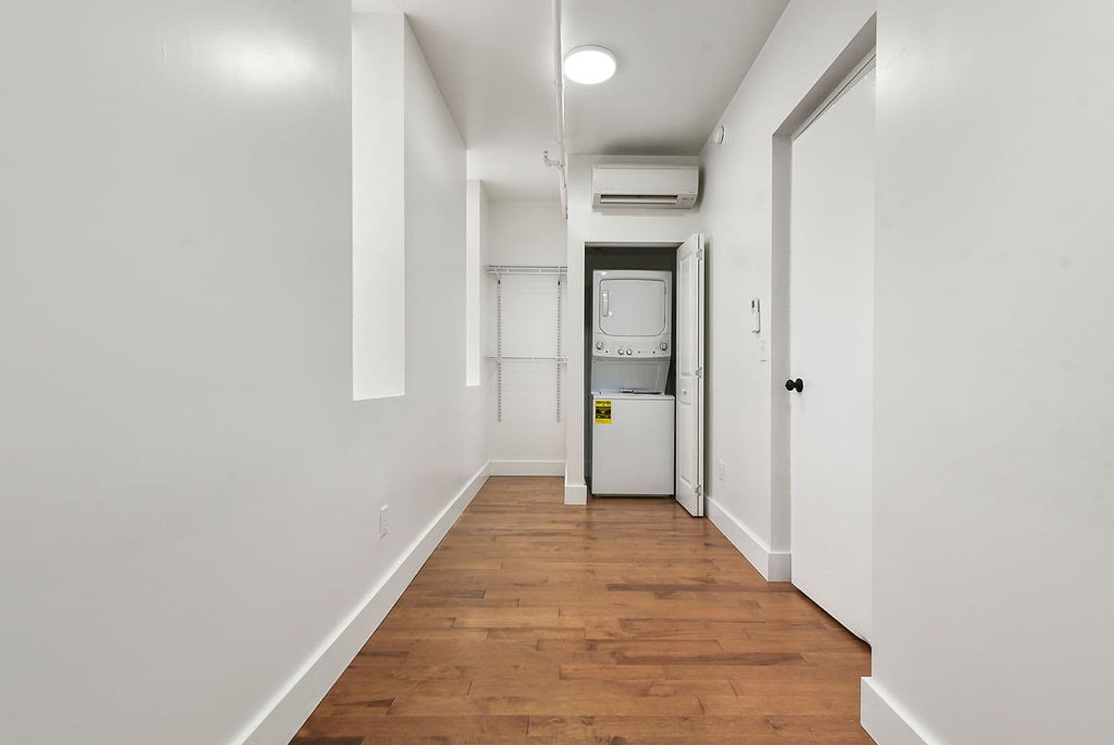 Pittsburgh Apartment: 300 Benedict Drive