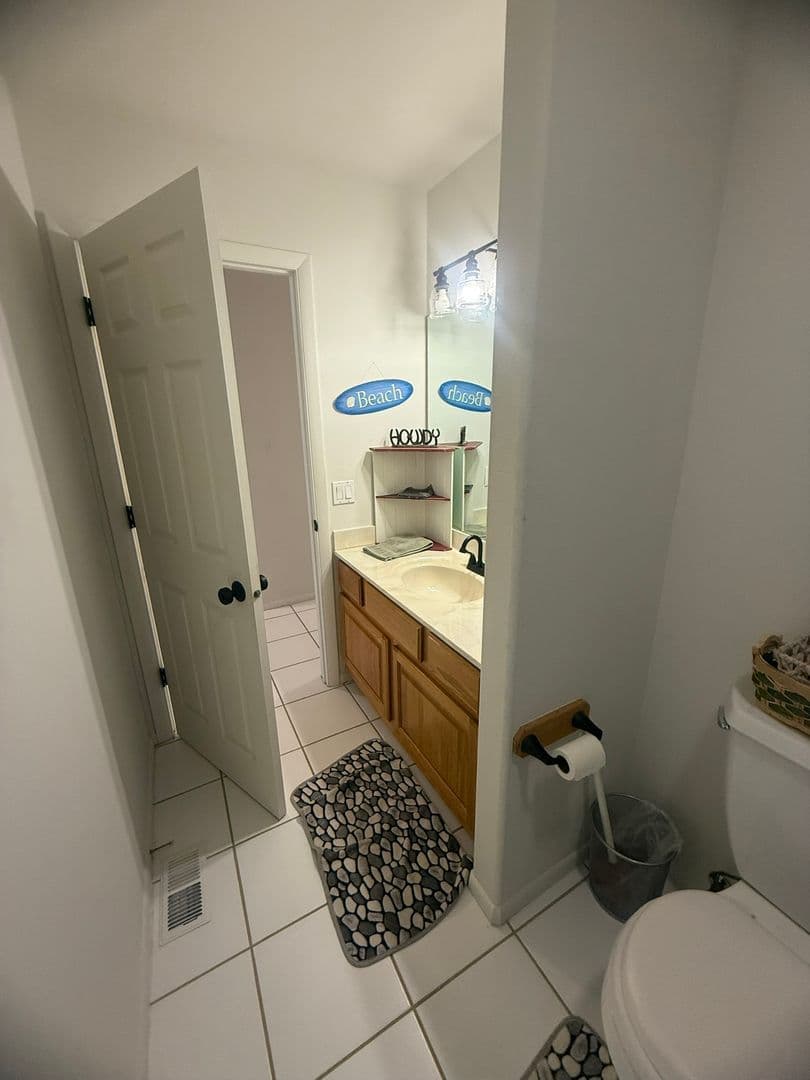 Livingston Apartment: 521 N 14th St