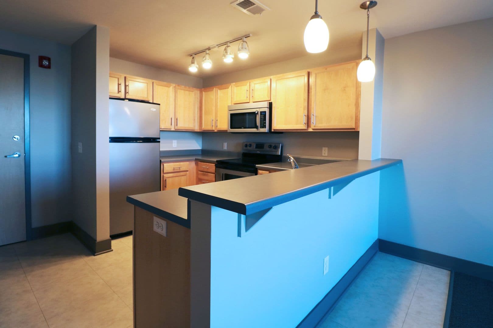Omaha Apartment: 2222 Davenport St
