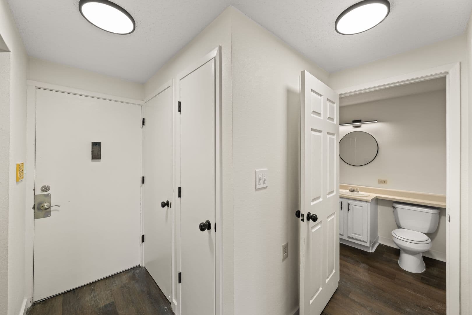 Boone Apartment: 1104 8th Street