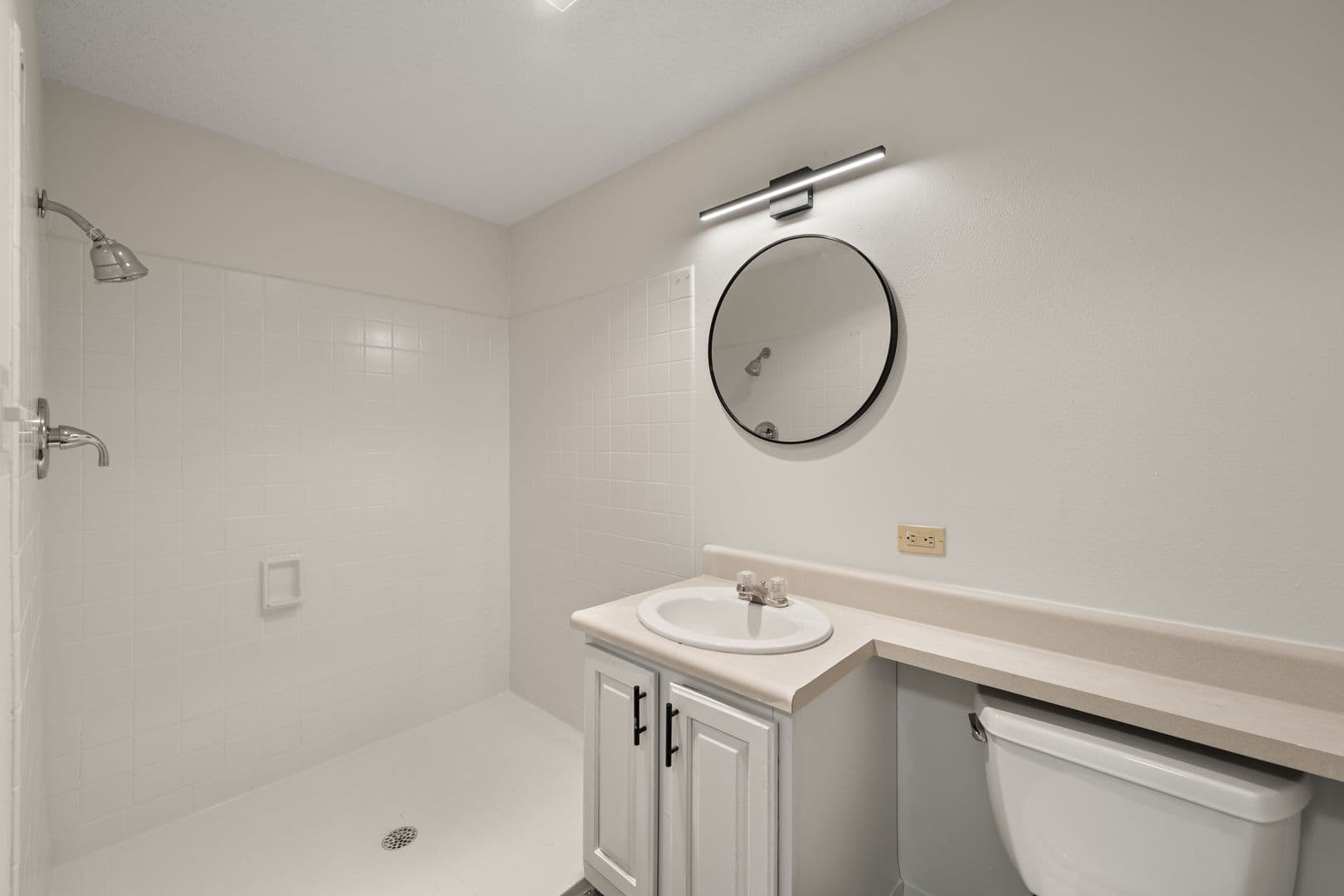 Boone Apartment: 1104 8th Street