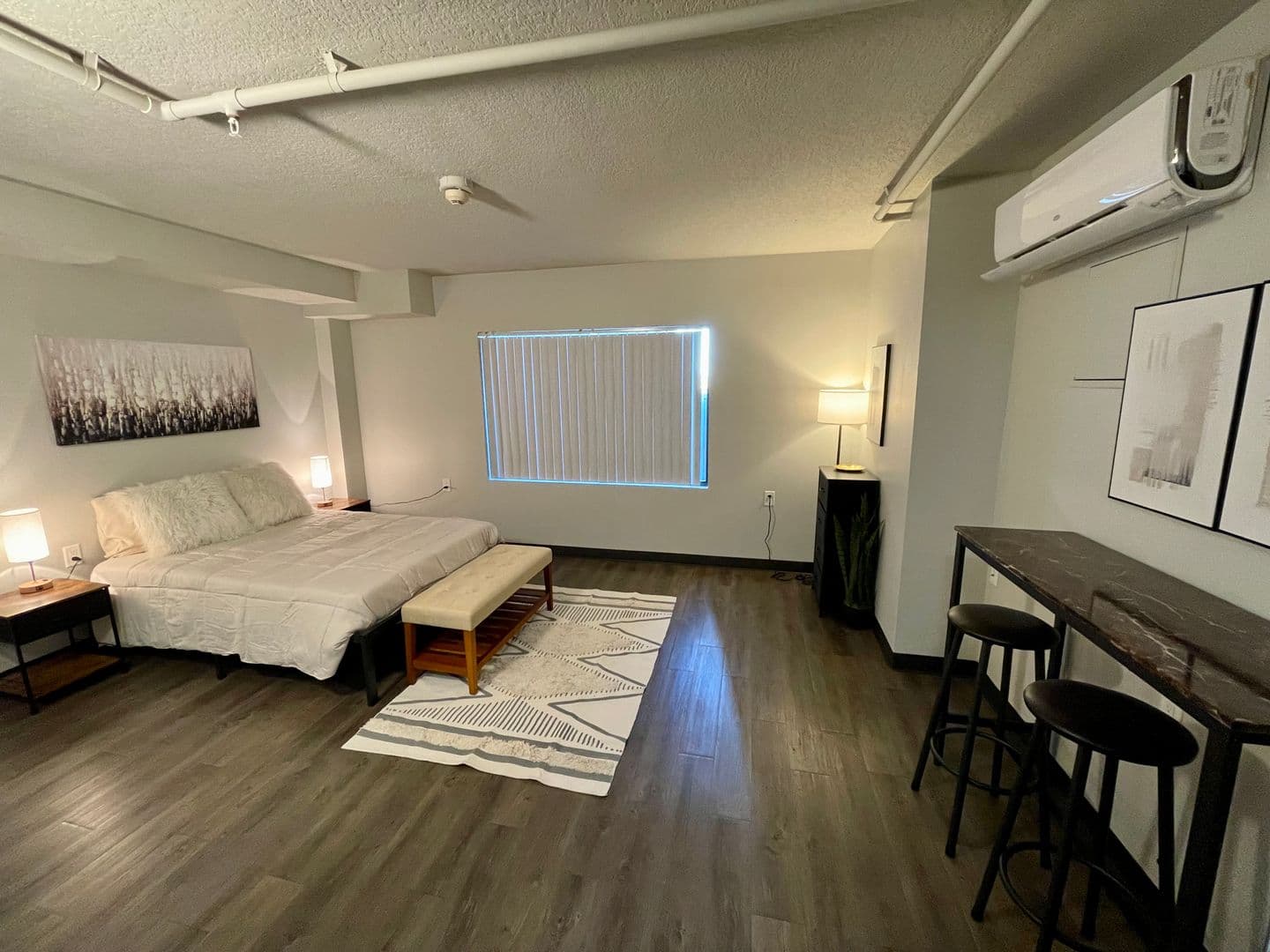 Des Moines Apartment: 660 E 5th St