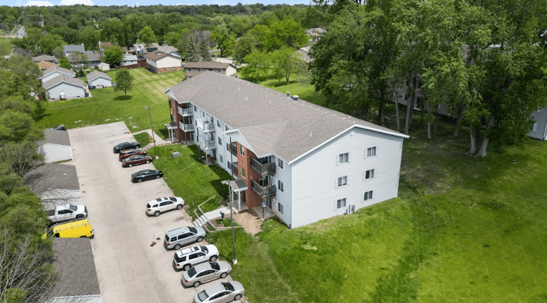 Des Moines Apartment: 530 E Kenyon