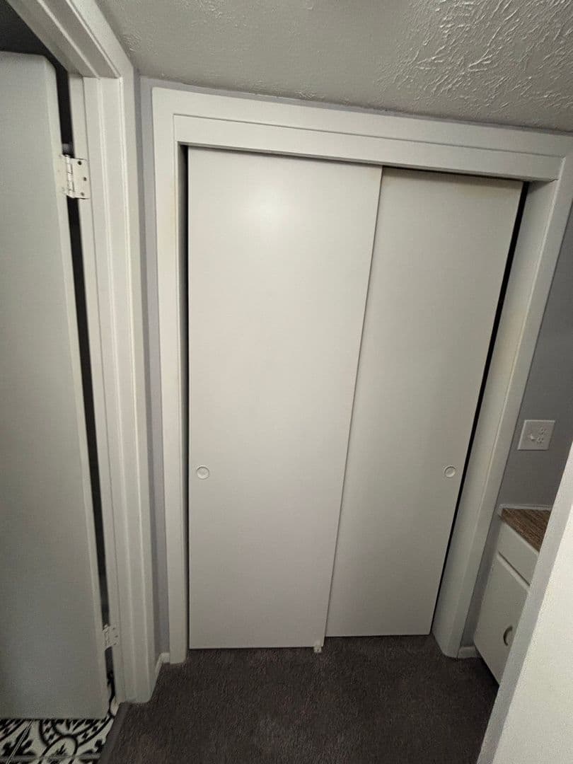 Omaha Apartment: 2303 Benson Gardens Blvd