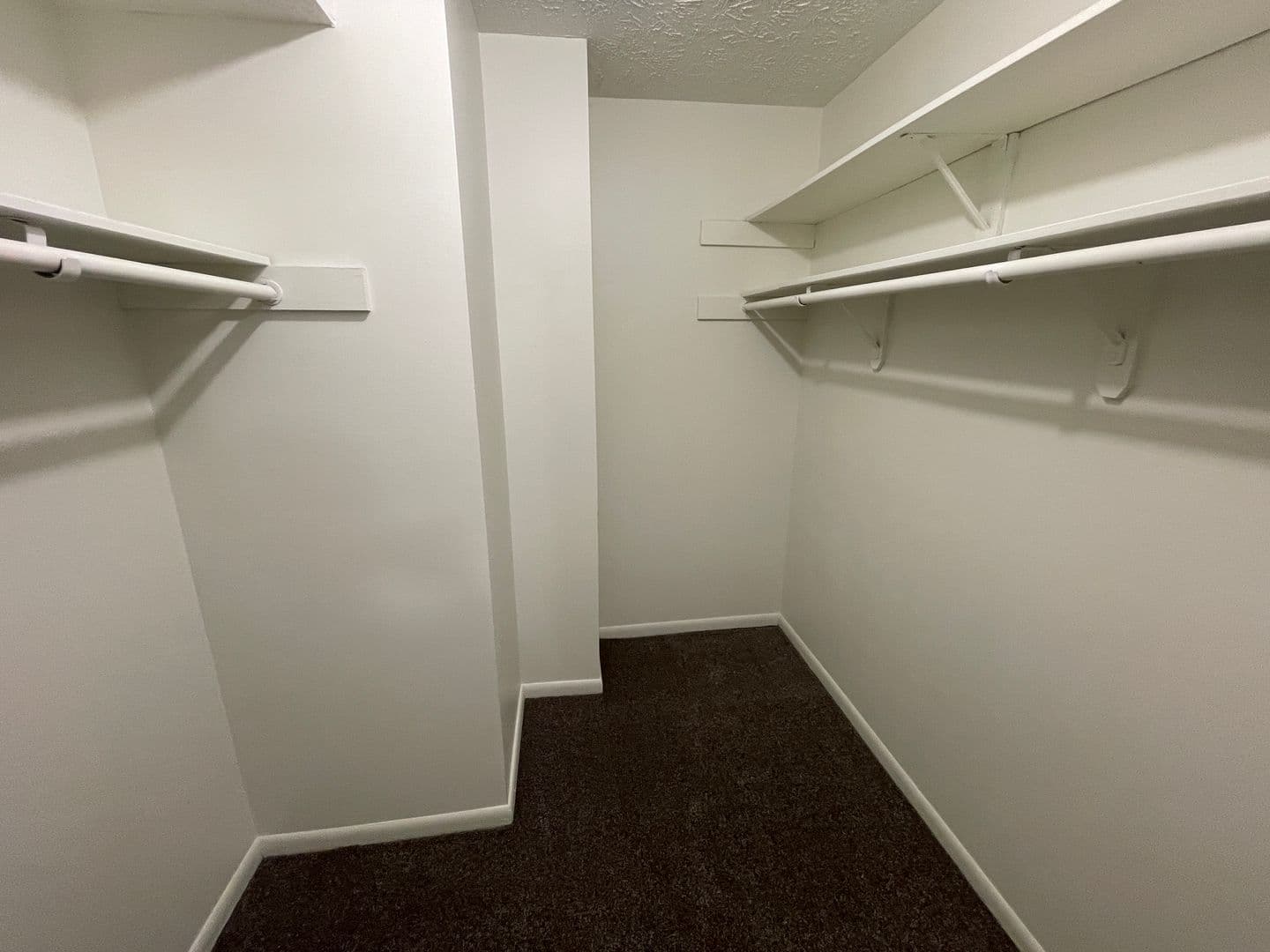 Omaha Apartment: 2303 Benson Gardens Blvd