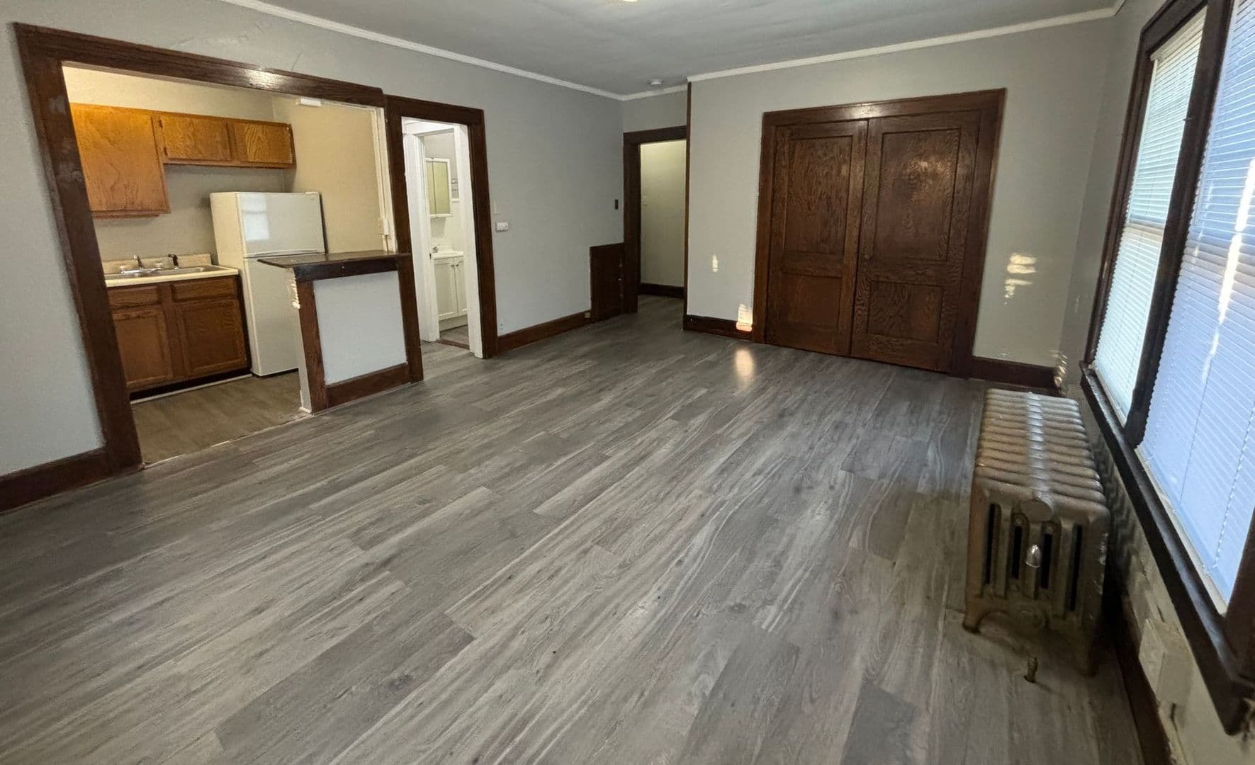 Des Moines Apartment: 3323 Ingersoll Ave