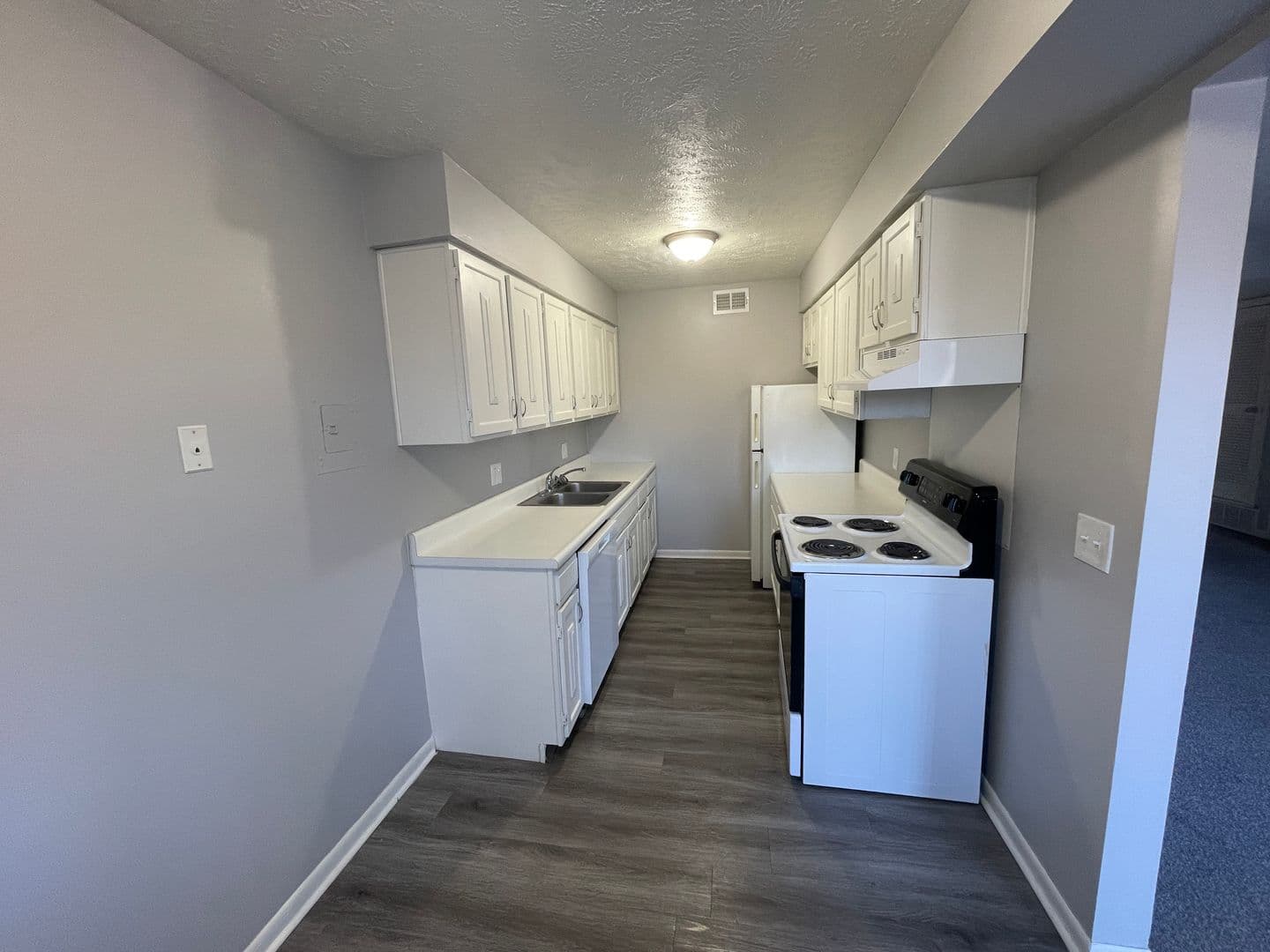 Omaha Apartment: 2303 Benson Gardens Blvd