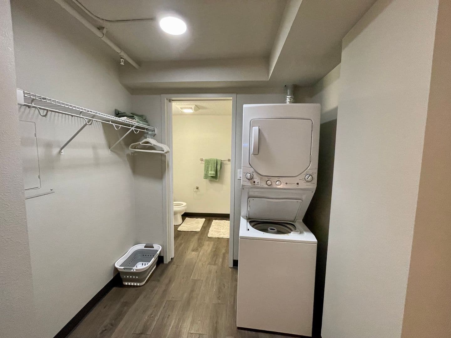 Des Moines Apartment: 660 E 5th St