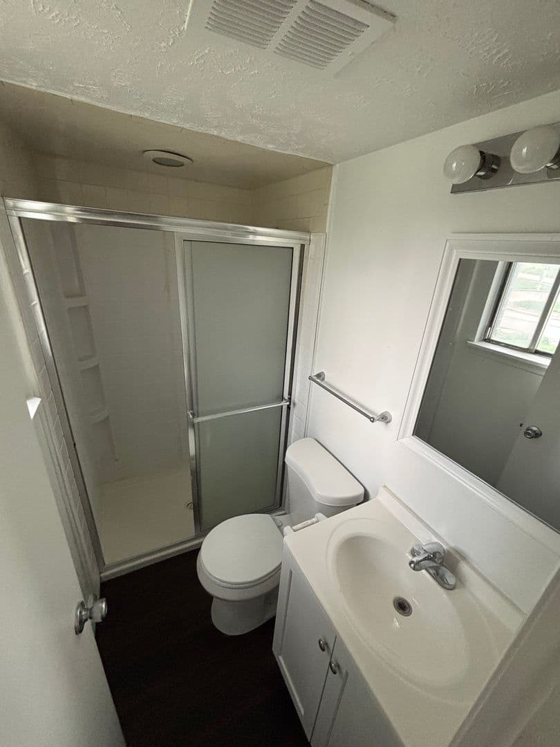 Omaha Apartment: 2303 Benson Gardens Blvd