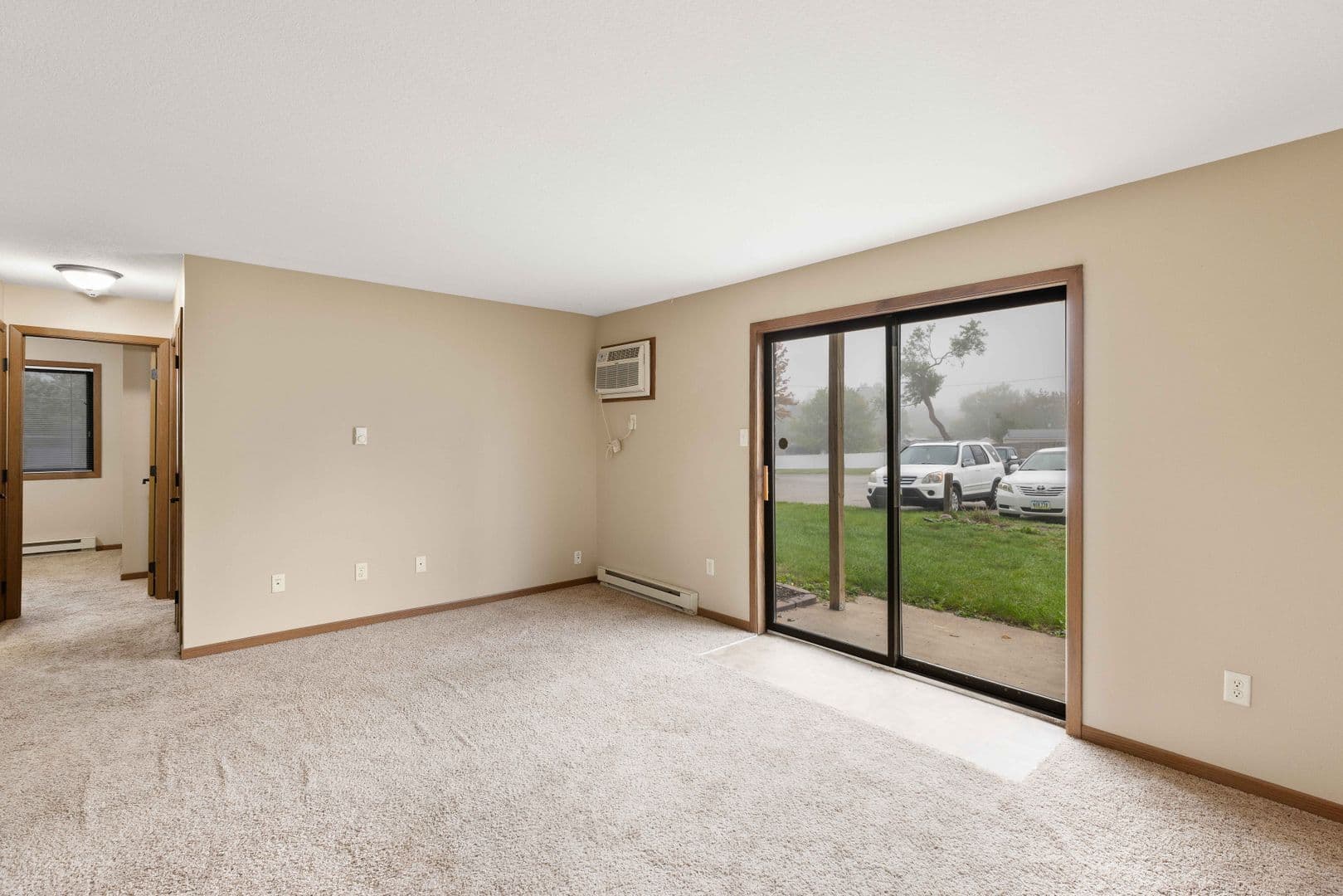 Des Moines Apartment: 530 E Kenyon