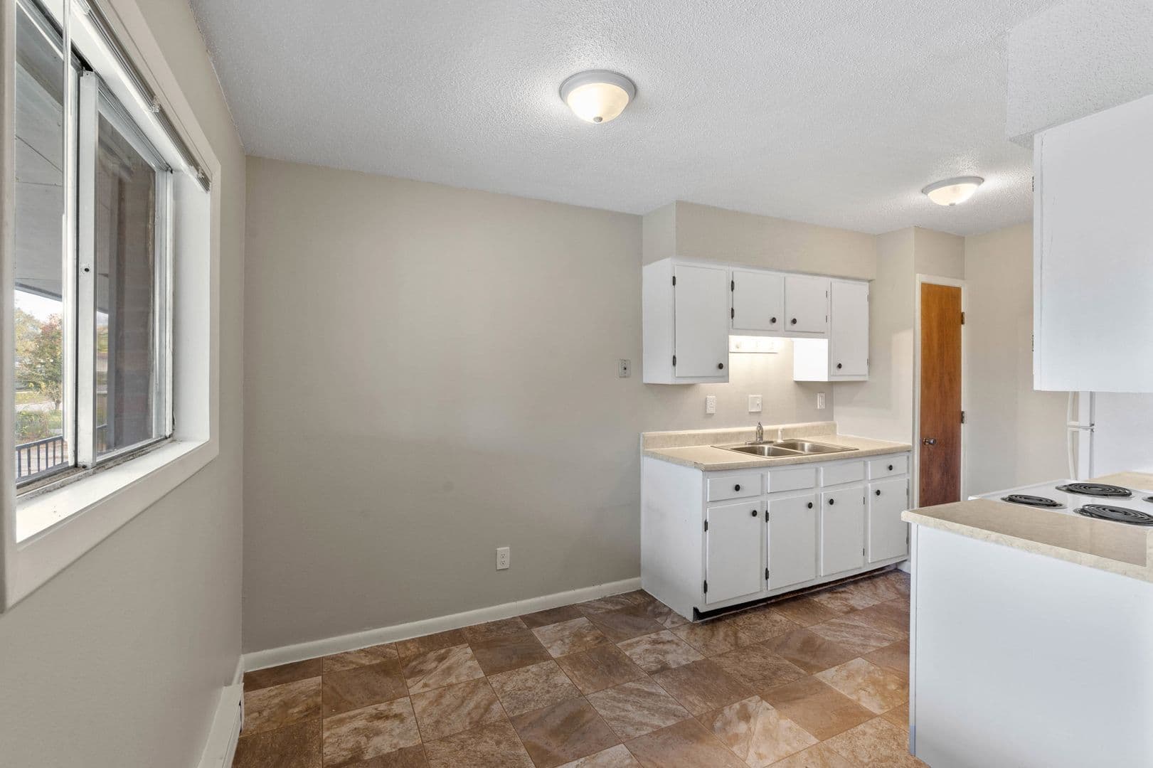 Keokuk Apartment: 212 Washington St