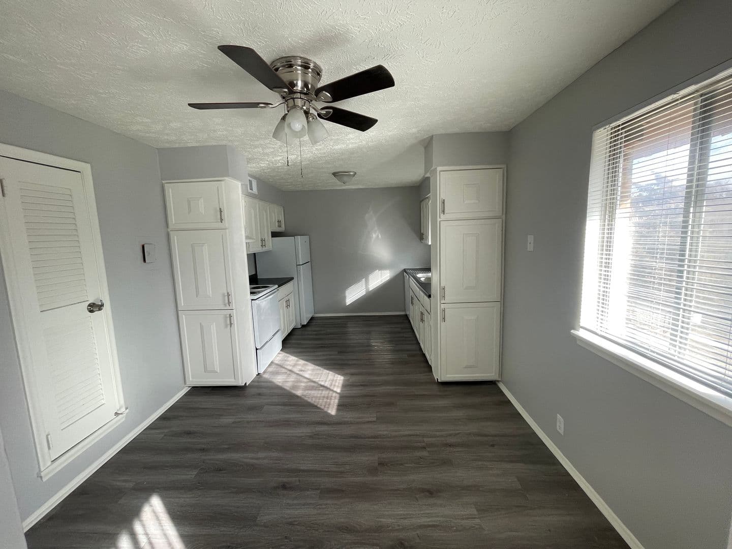 Omaha Apartment: 2303 Benson Gardens Blvd