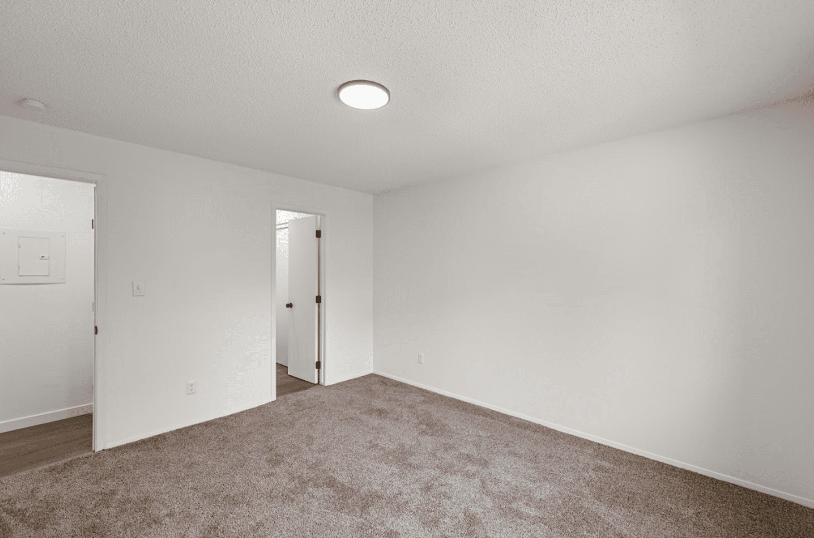 Des Moines Apartment: 530 E Kenyon