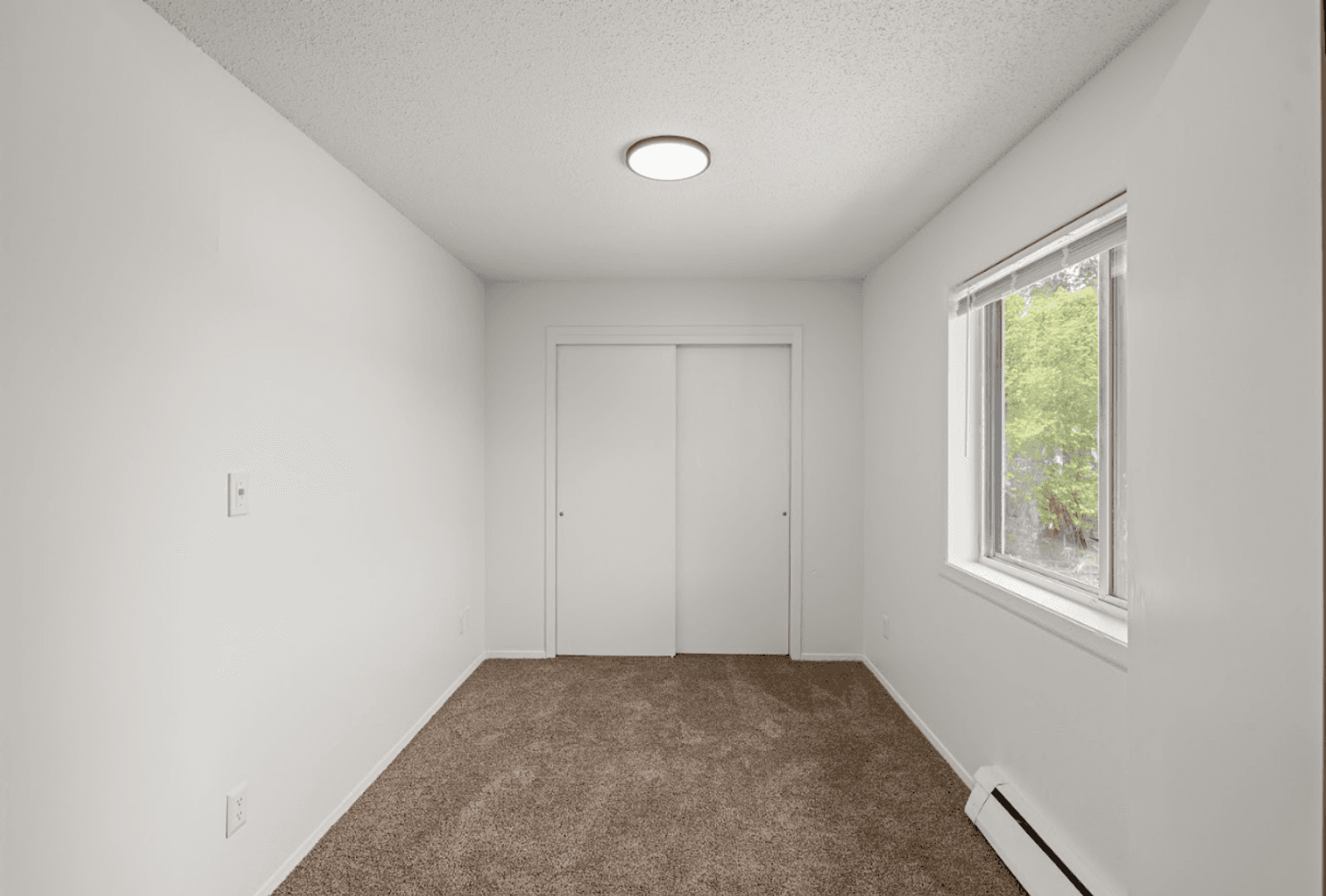 Des Moines Apartment: 530 E Kenyon