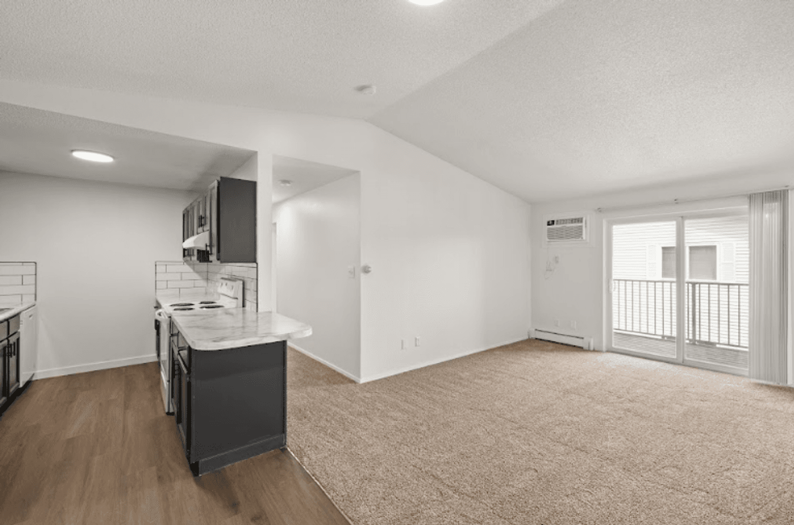 Des Moines Apartment: 530 E Kenyon