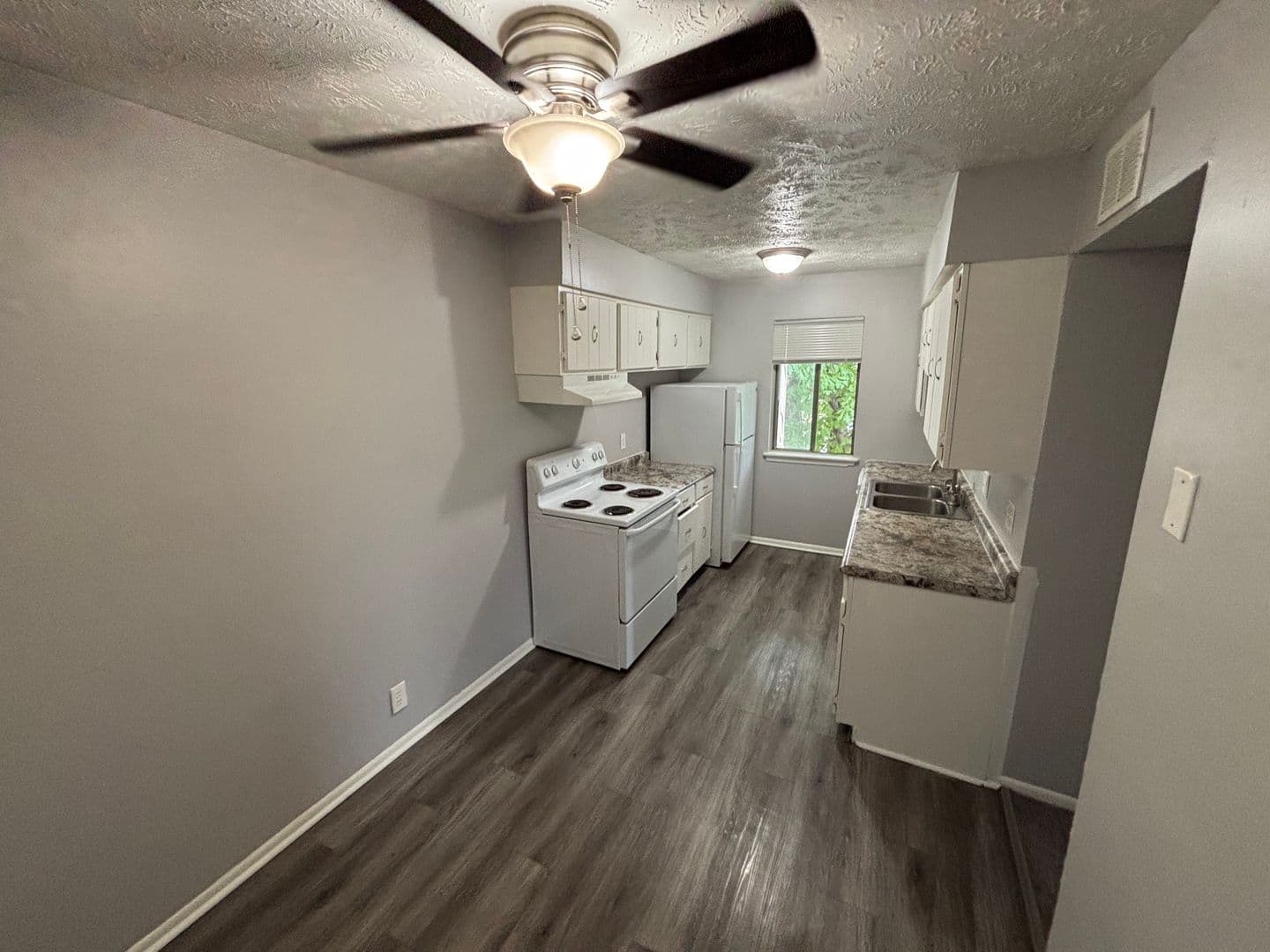 Omaha Apartment: 2303 Benson Gardens Blvd