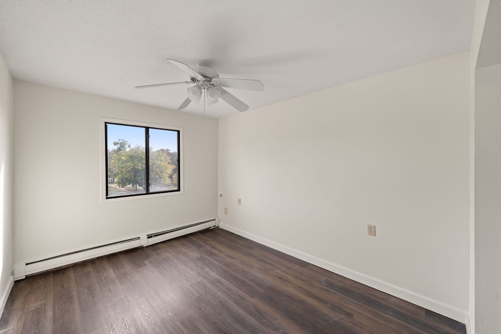 Boone Apartment: 1104 8th Street