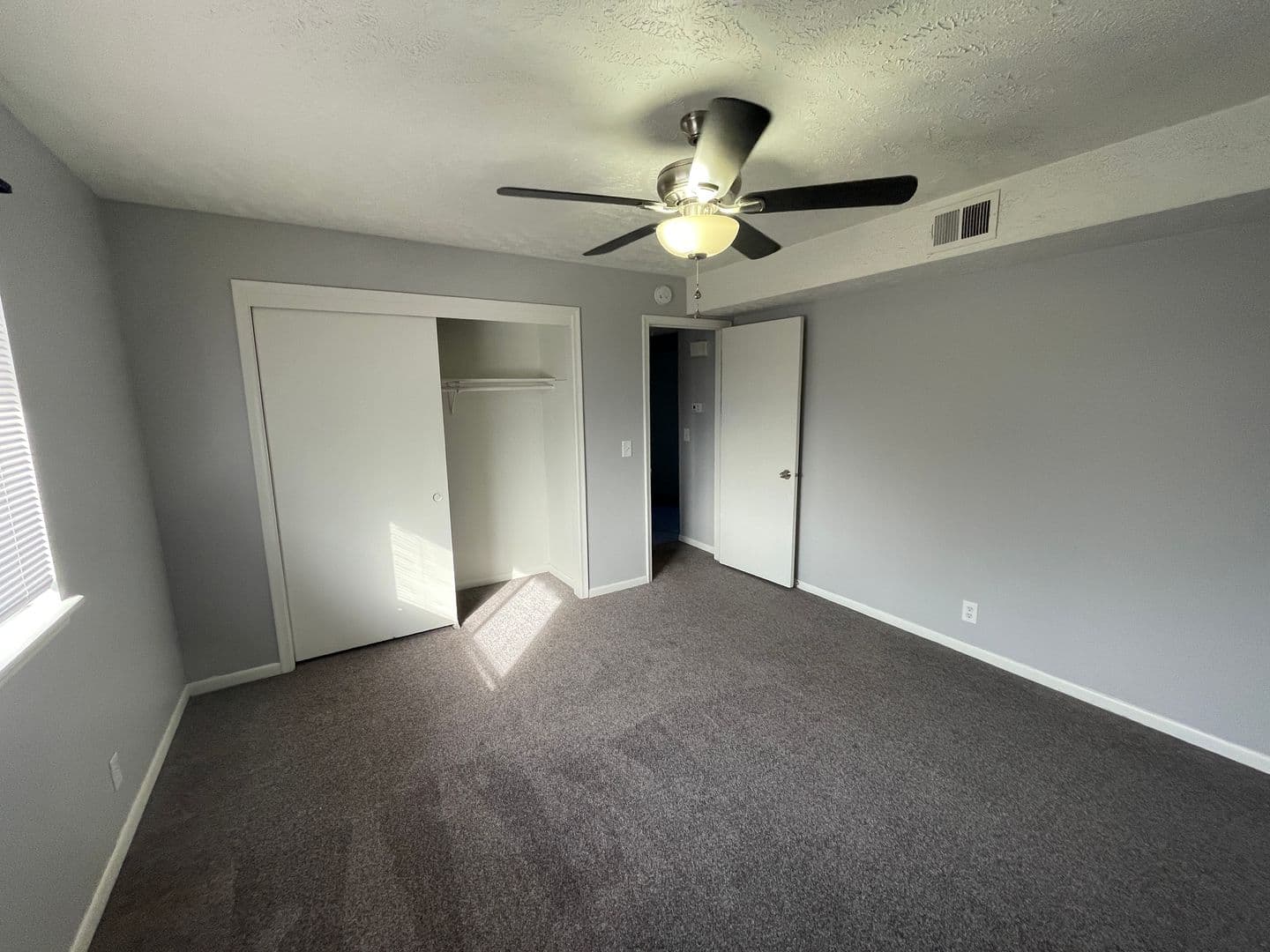 Omaha Apartment: 2303 Benson Gardens Blvd