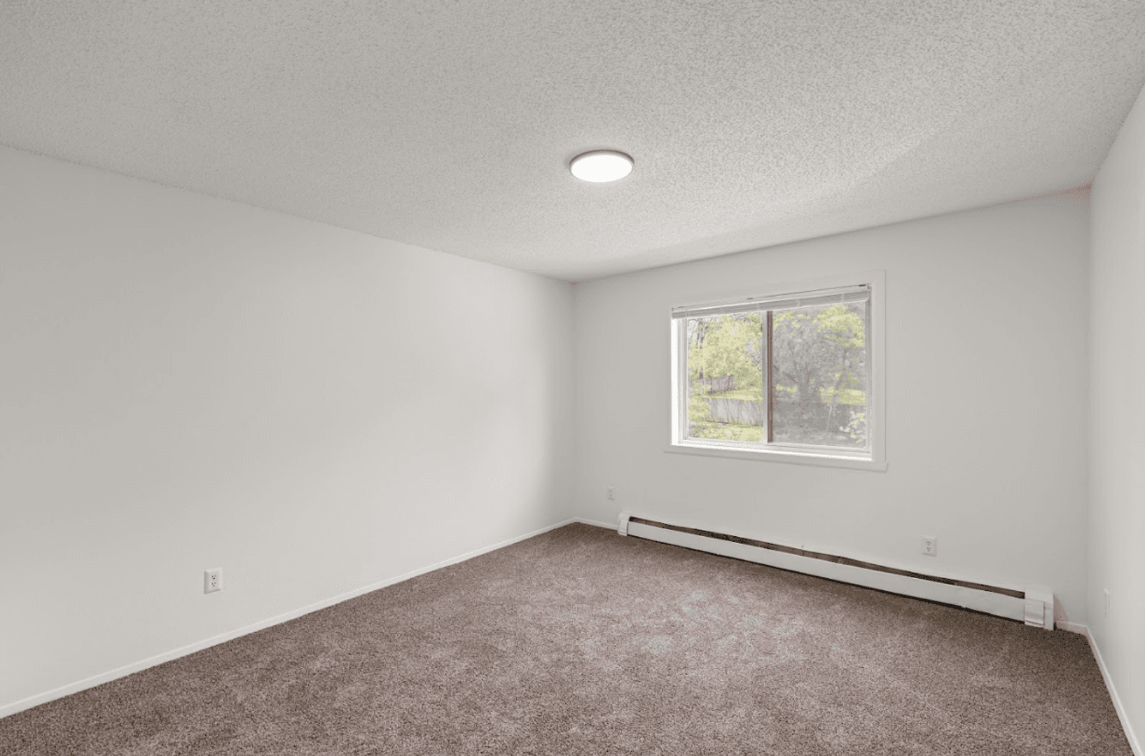 Des Moines Apartment: 530 E Kenyon