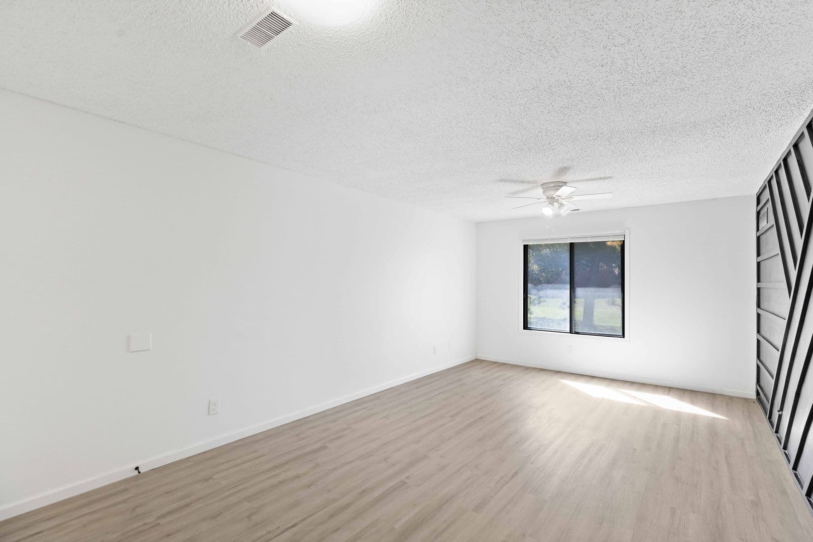 Des Moines Apartment: 530 E Kenyon