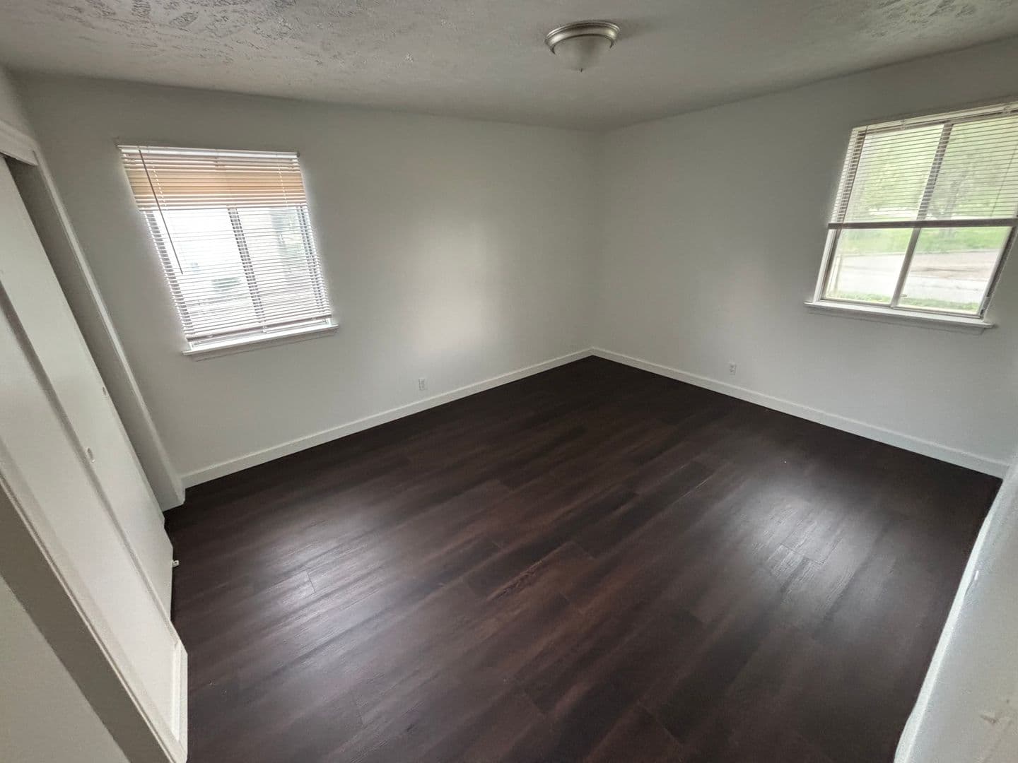 Omaha Apartment: 2303 Benson Gardens Blvd