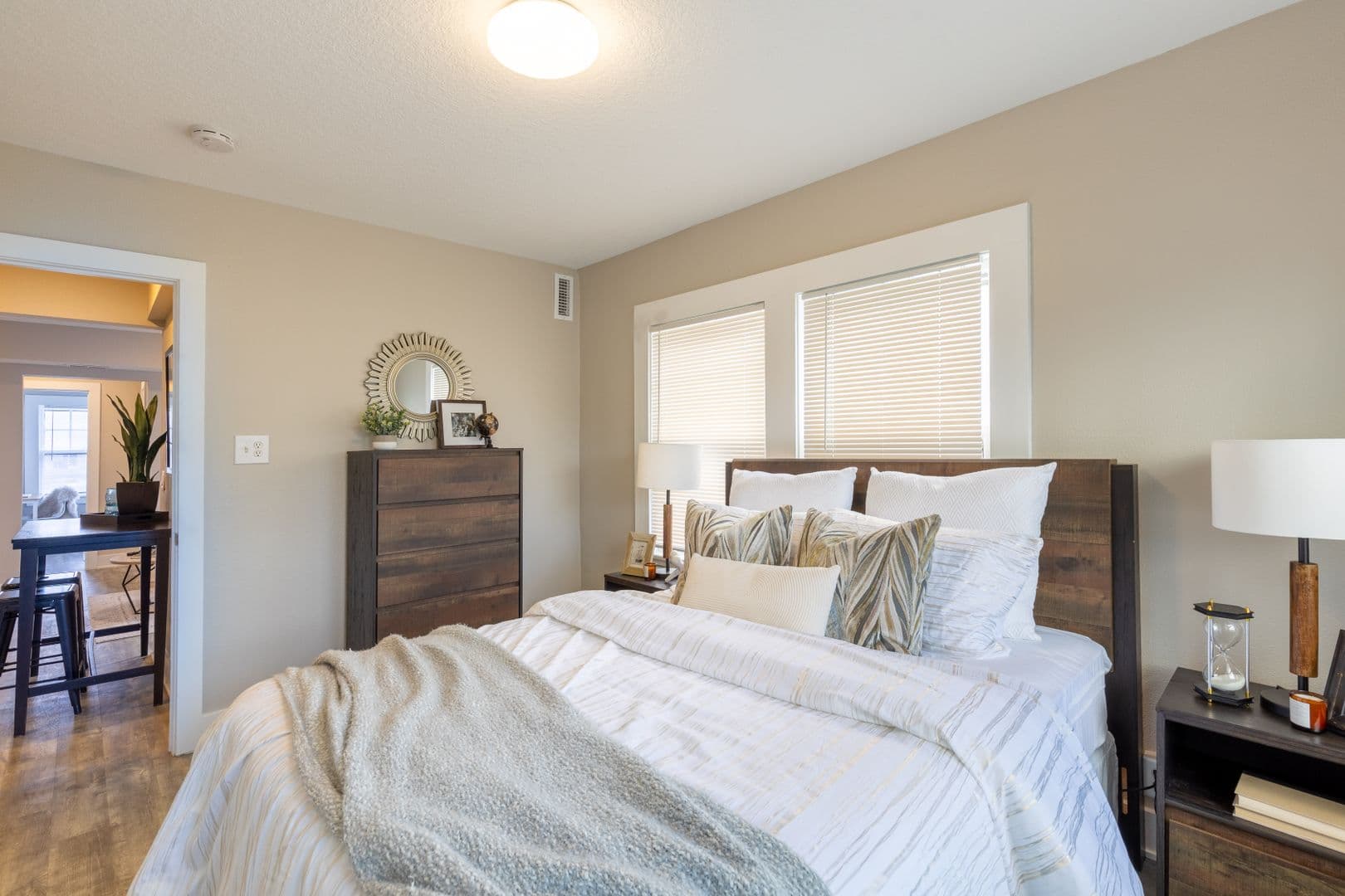 Des Moines Apartment: 2008 6th Ave