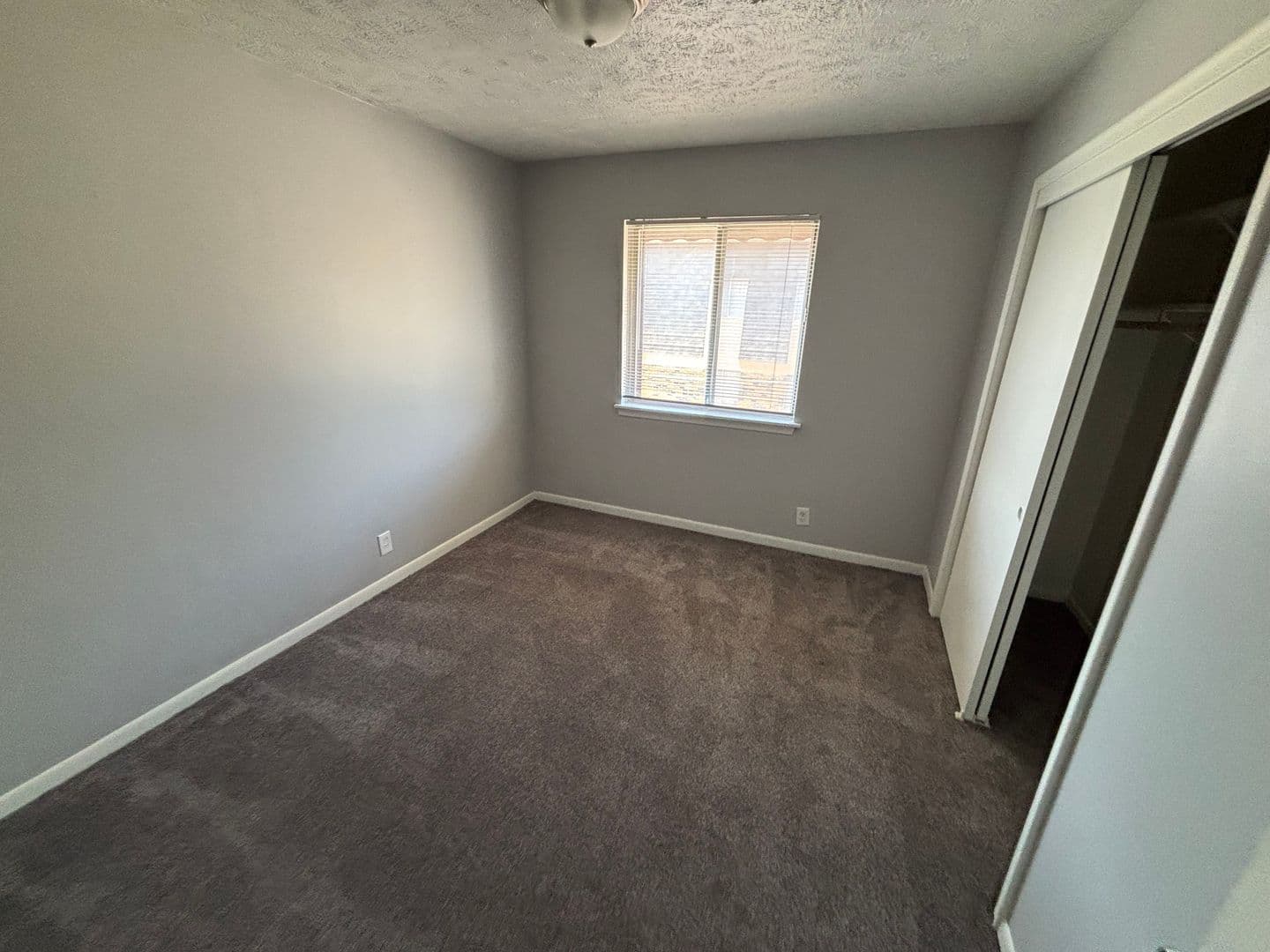 Omaha Apartment: 2303 Benson Gardens Blvd