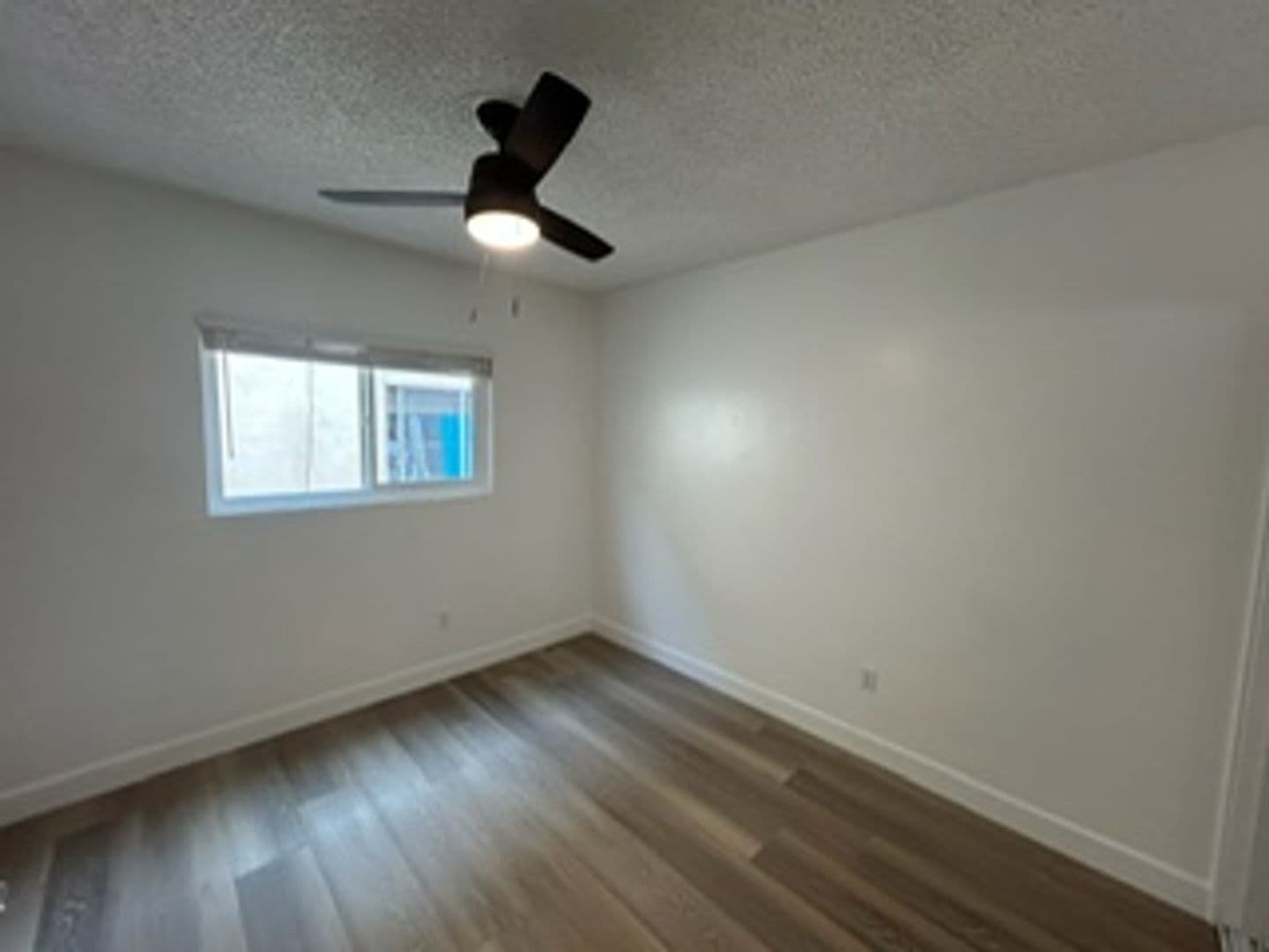 Oxnard Apartment: 1340 Edgewood Way