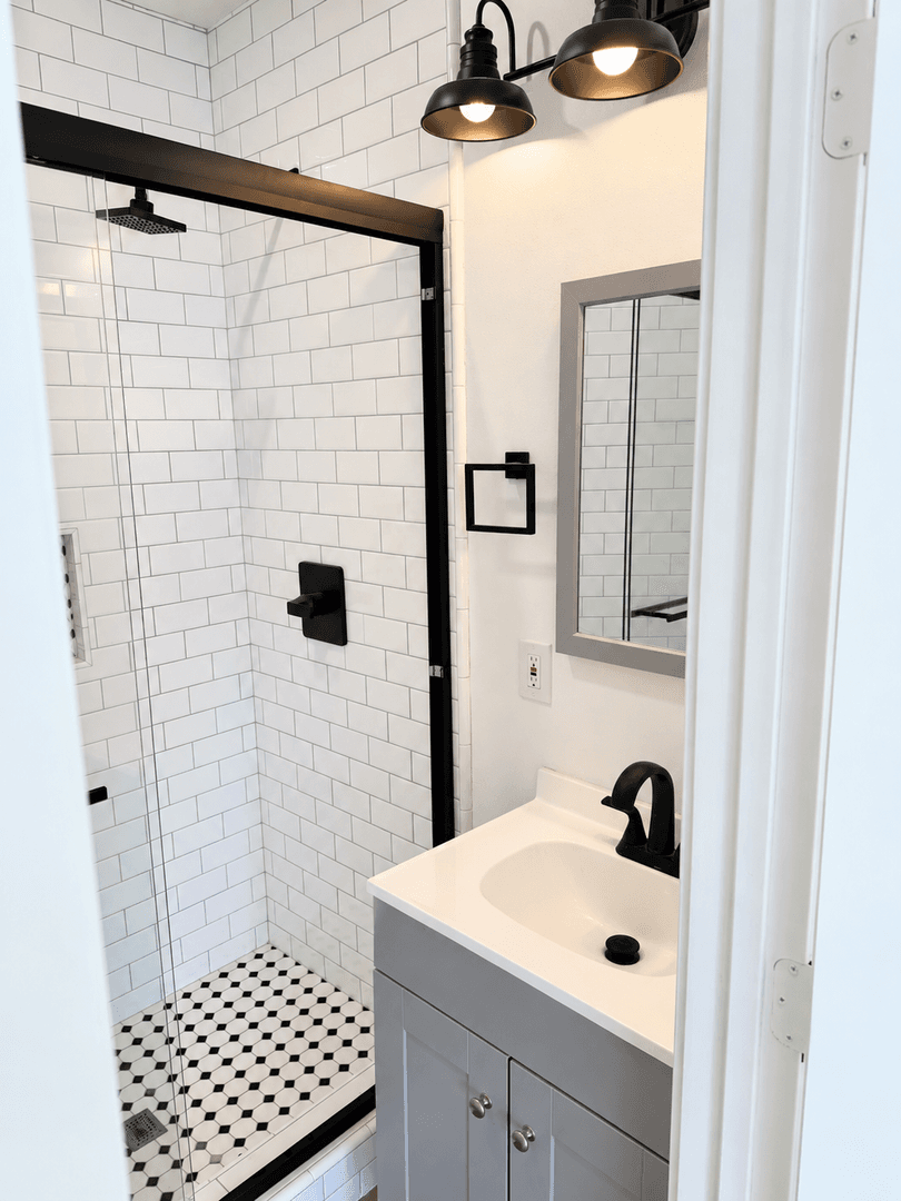 Santa Paula Apartment: 626 Acacia Rd.