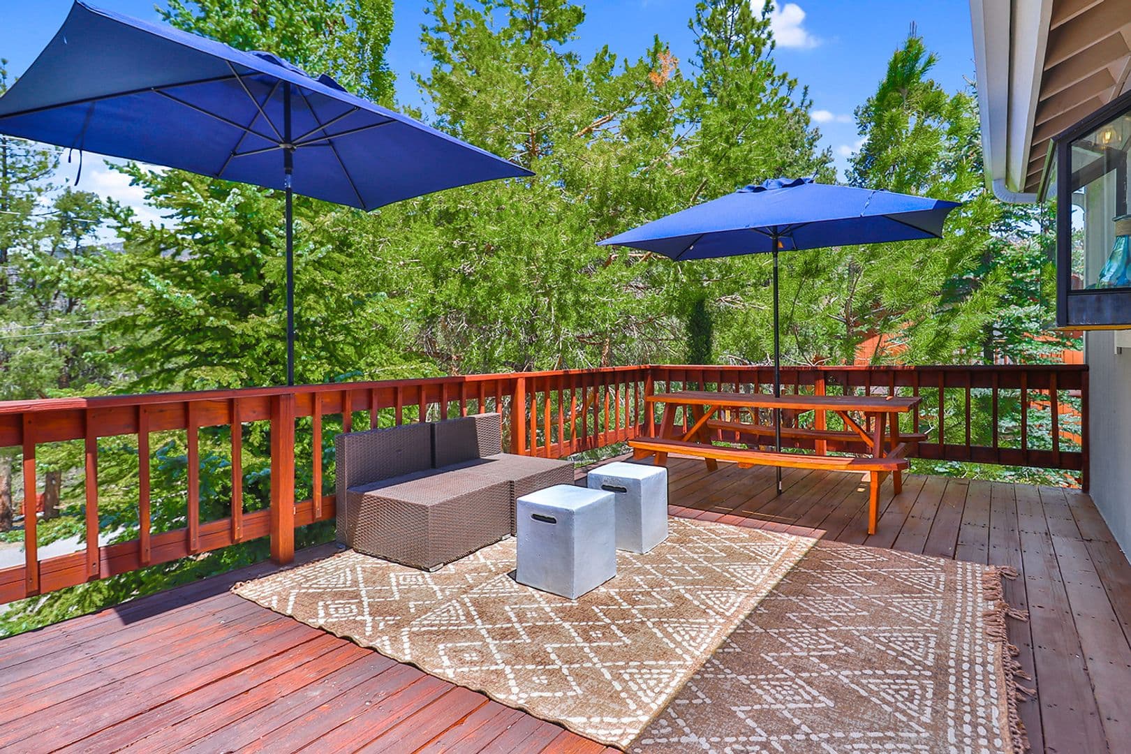 Pine Mountain Club House: 2216 Maplewood Way