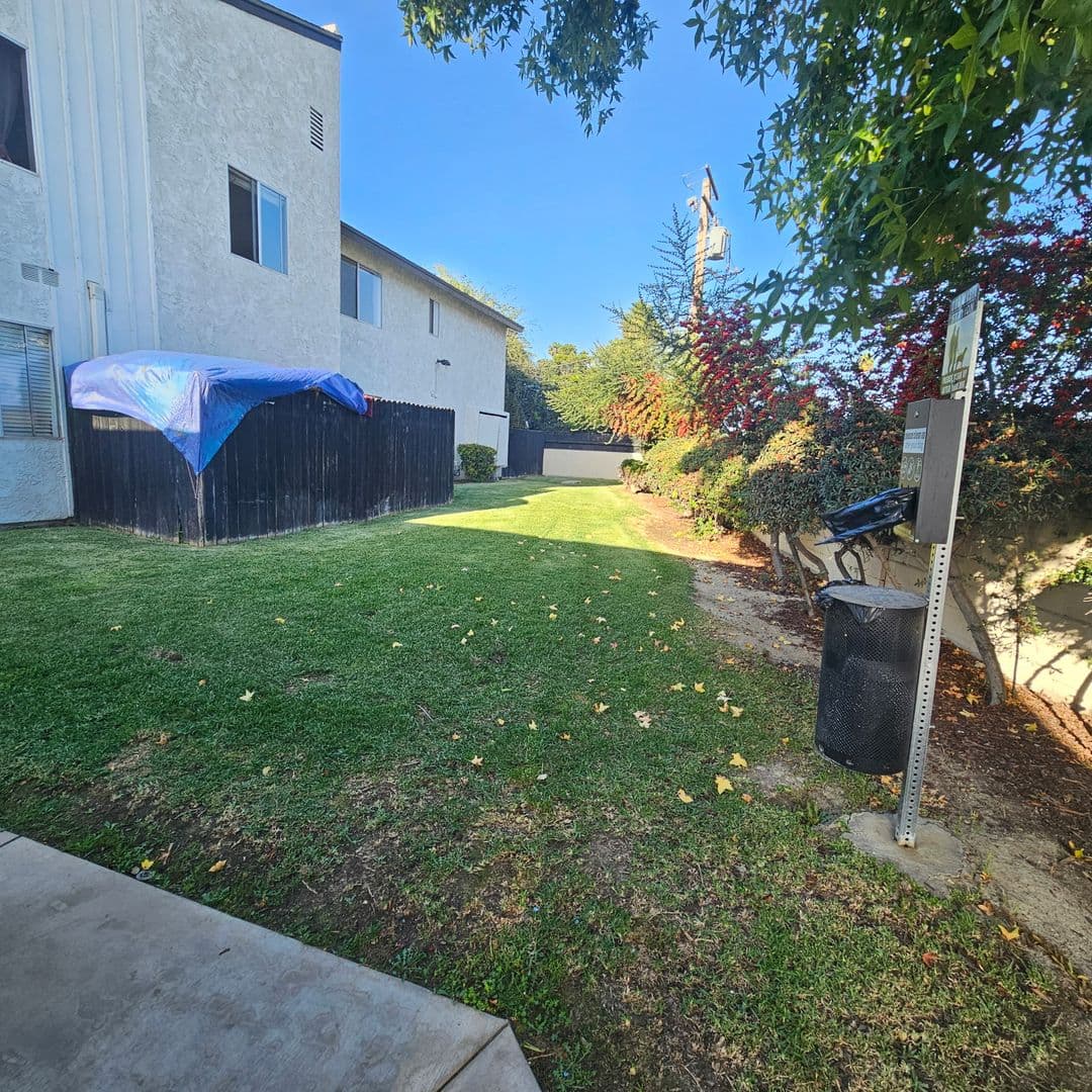 Santa Paula Apartment: 230 W Harvard Blvd.
